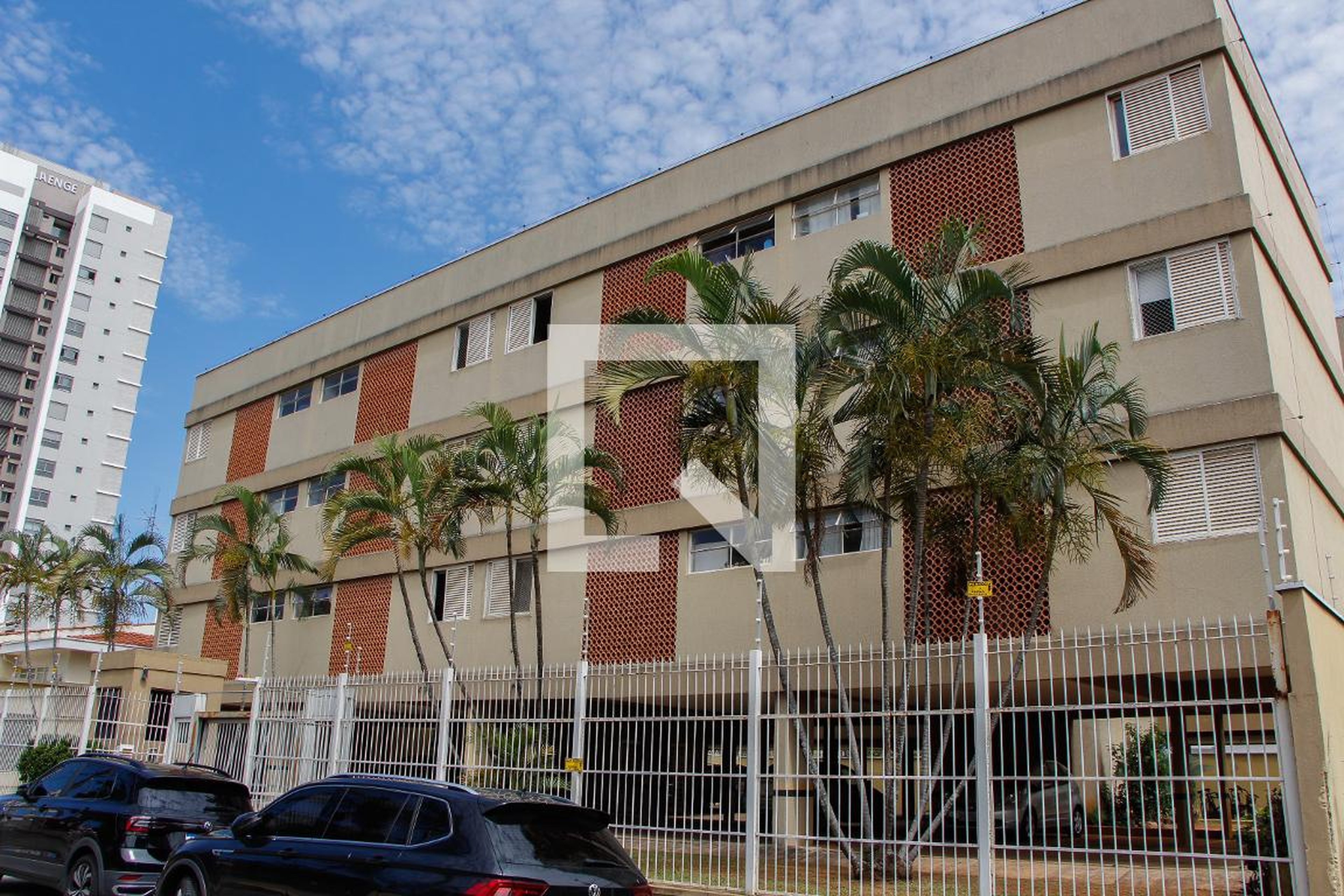 Fachada Condomínio Ingá