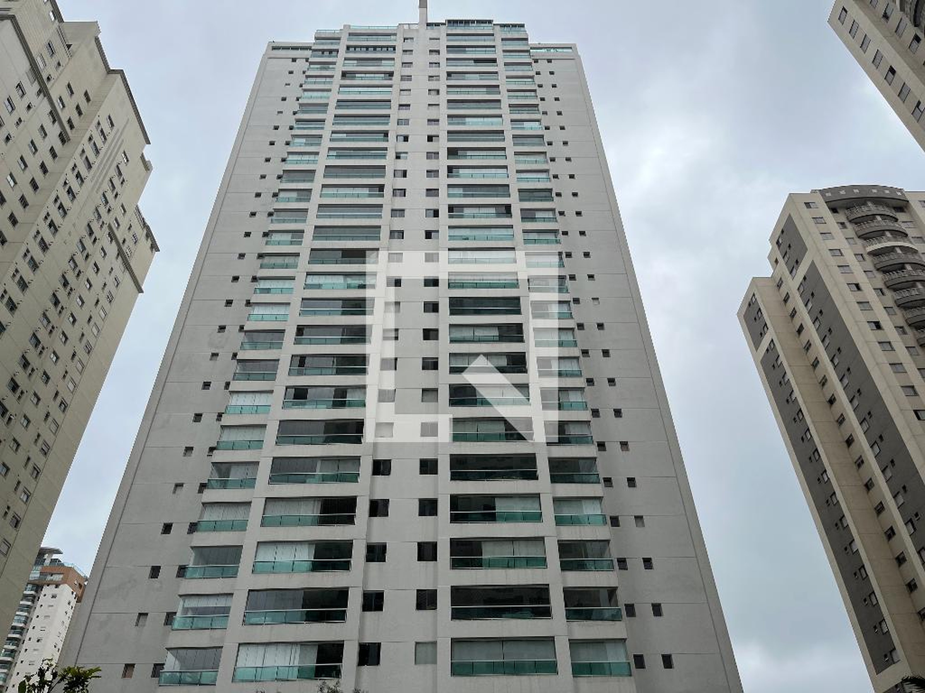 Fachada do Prédio Condomínio Sky House