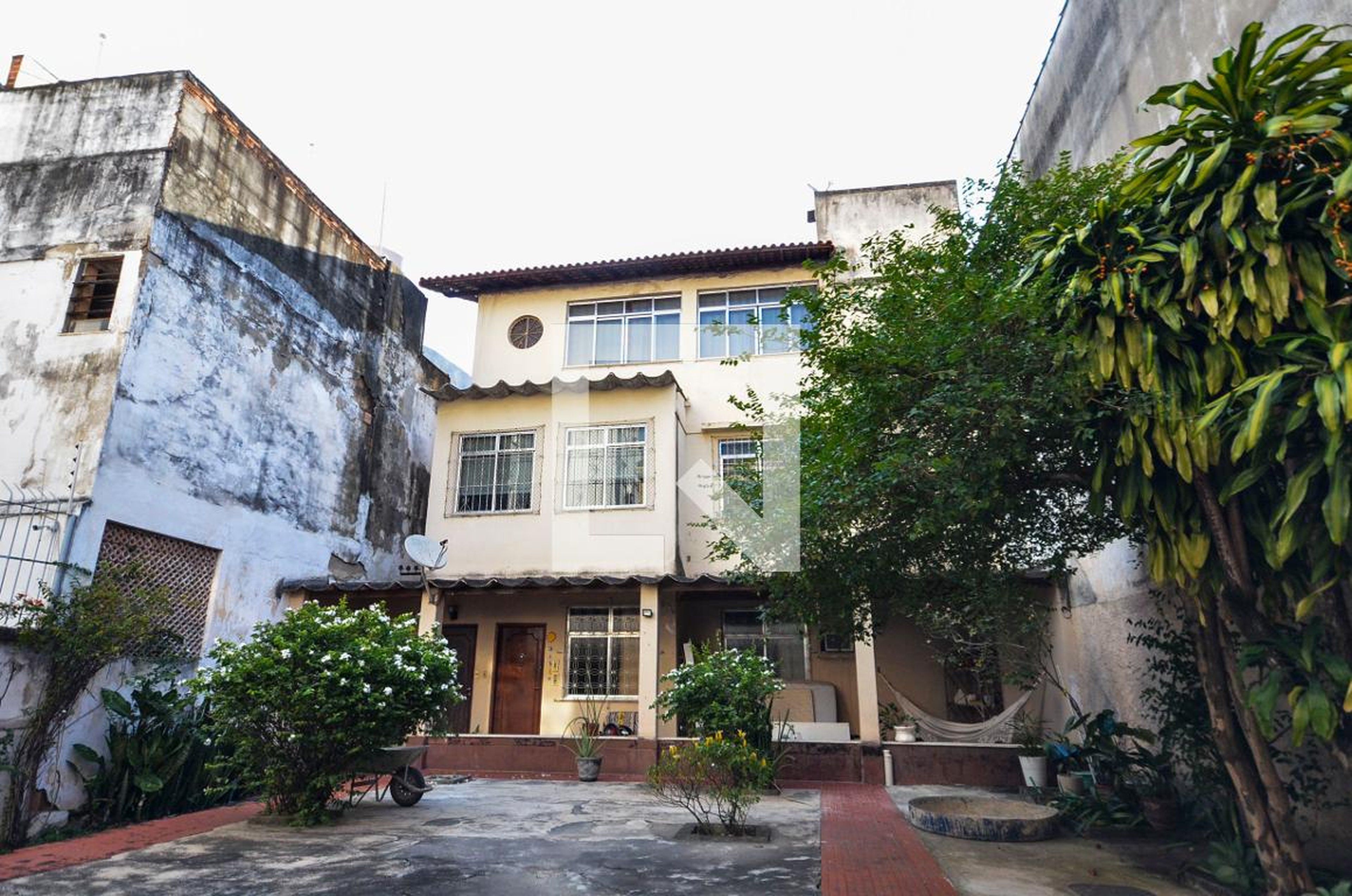 Fachada Condomínio em Avenida Júlio Furtado, 201