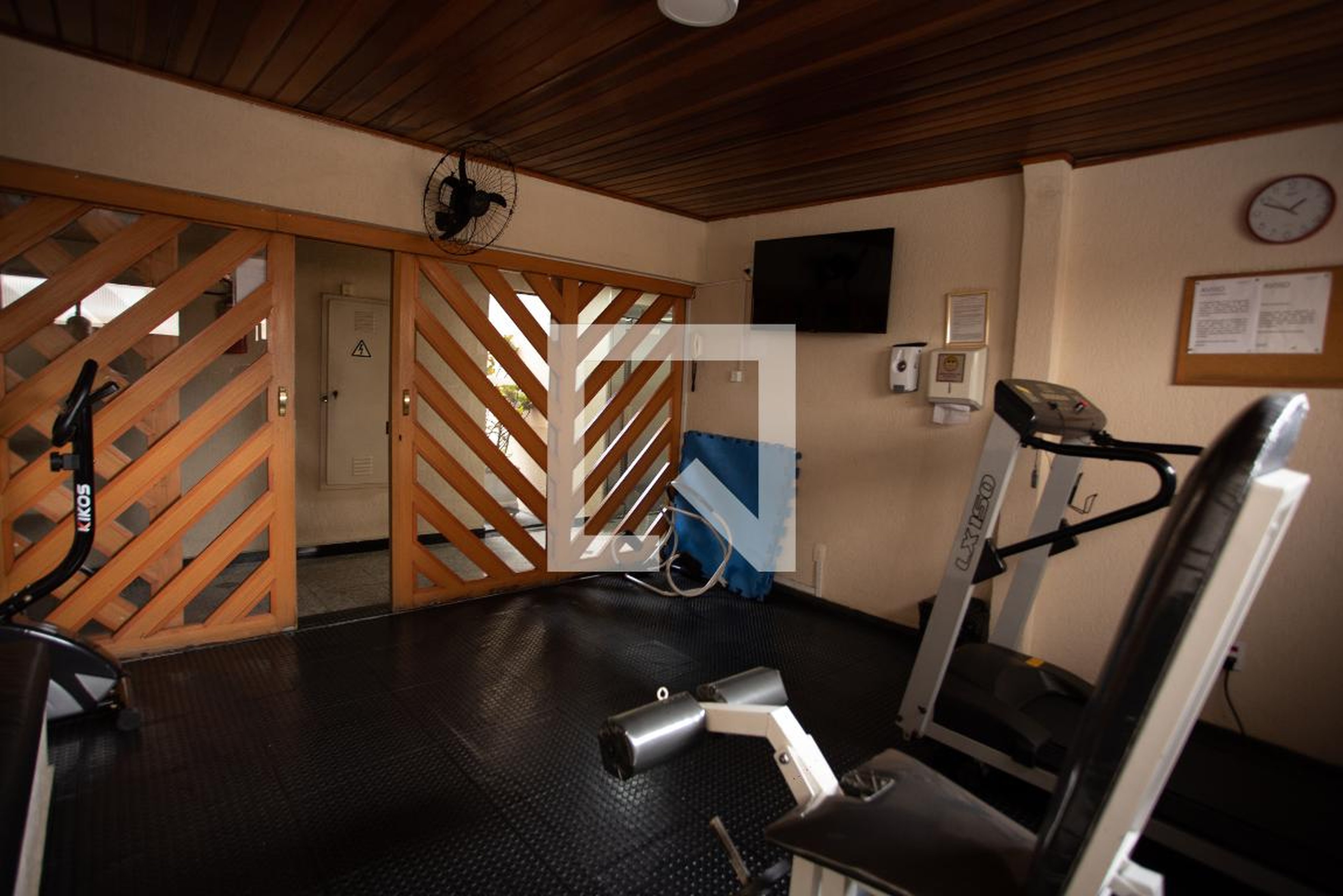 ACADEMIA - Edifício Eva Serson