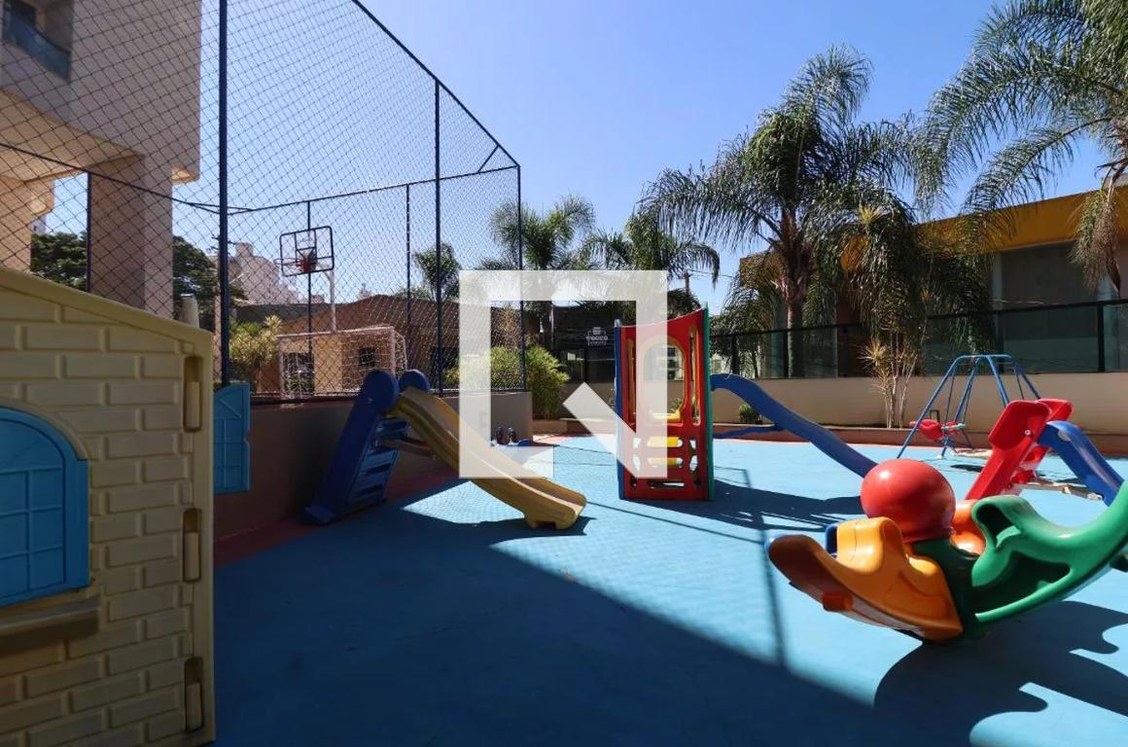 Playground - Edifício Montemor Residence