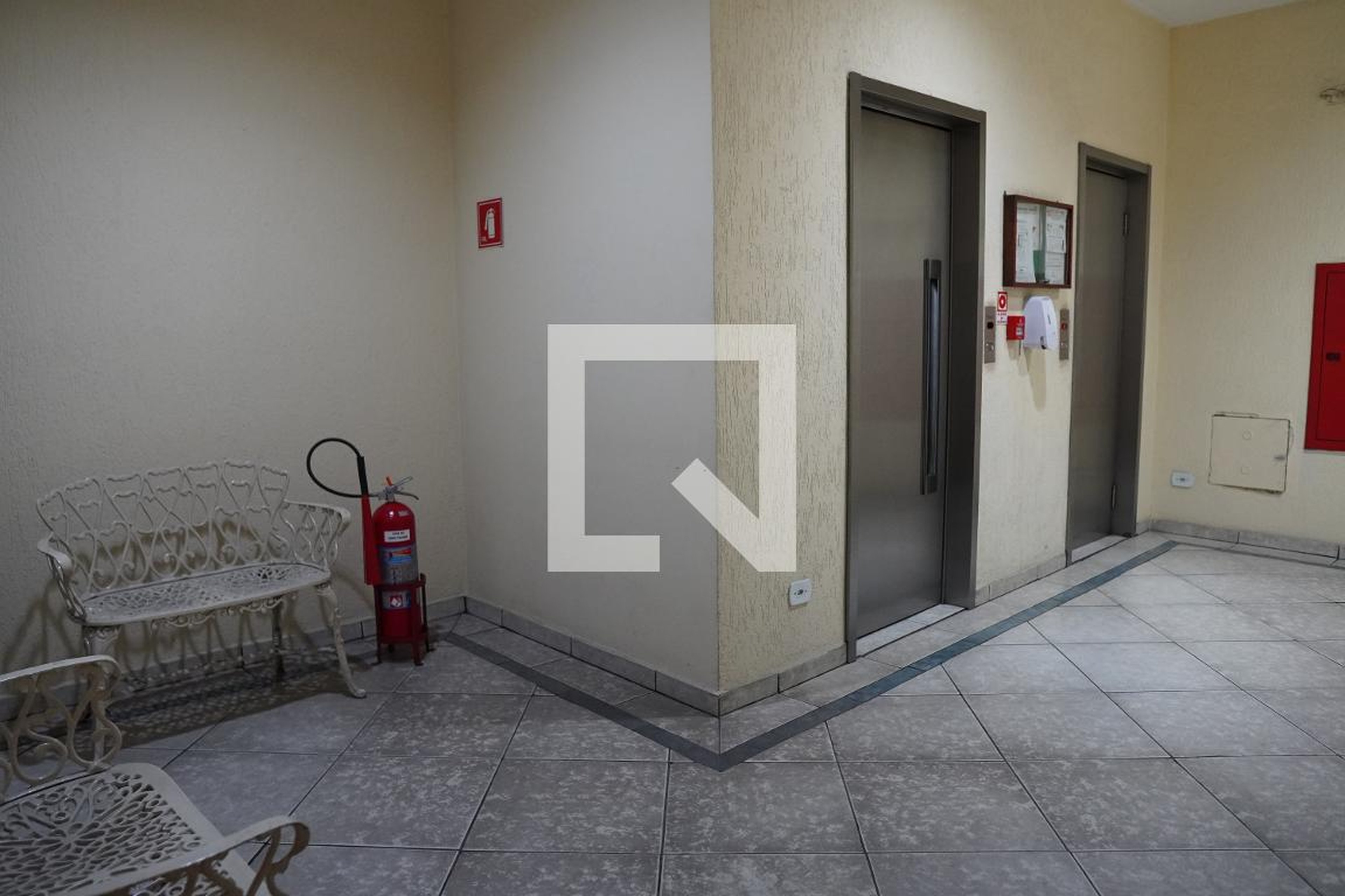 Hall - Edmir Teixeira