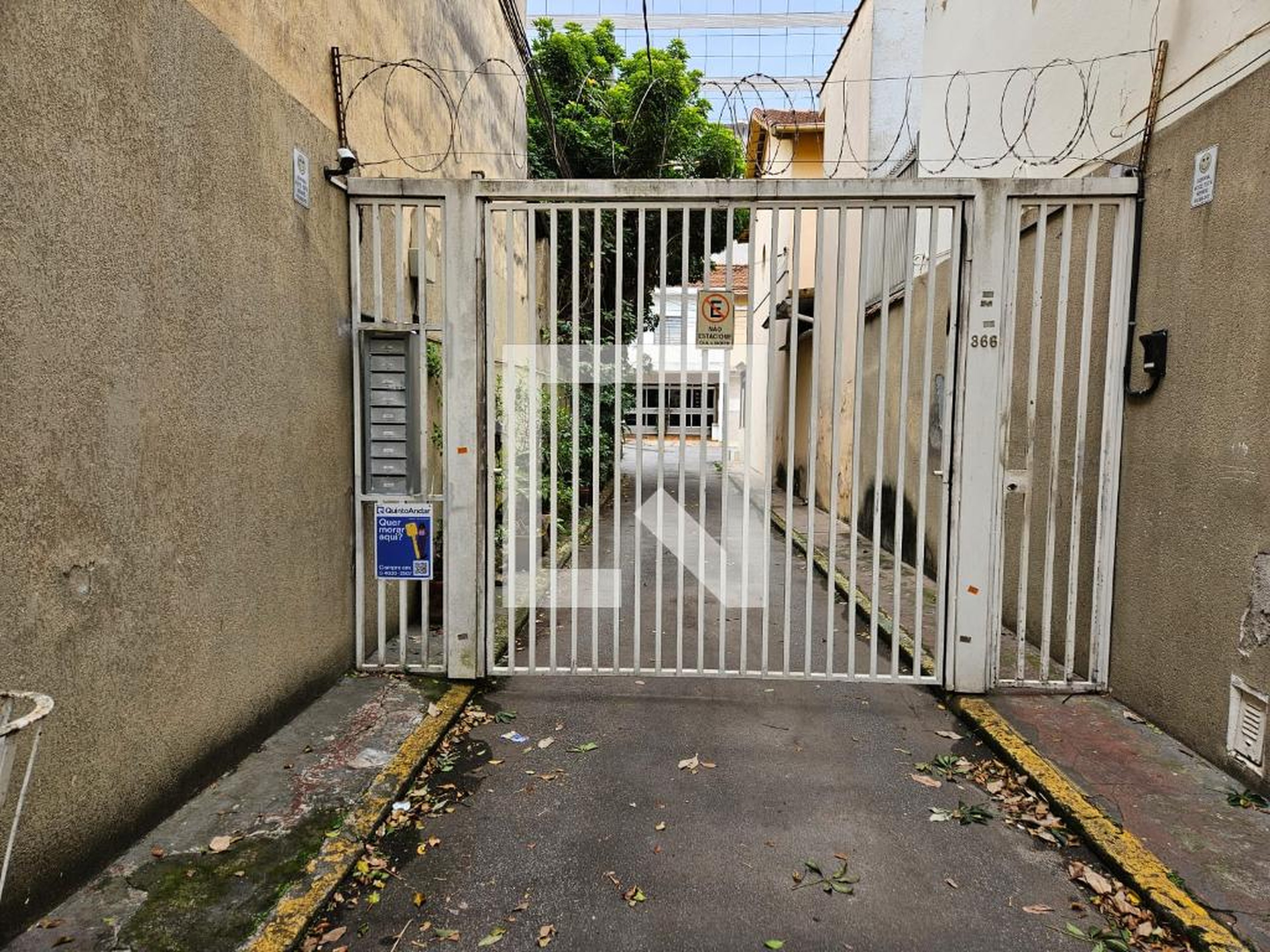 Fachada Condomínio em Rua Robertson, 366