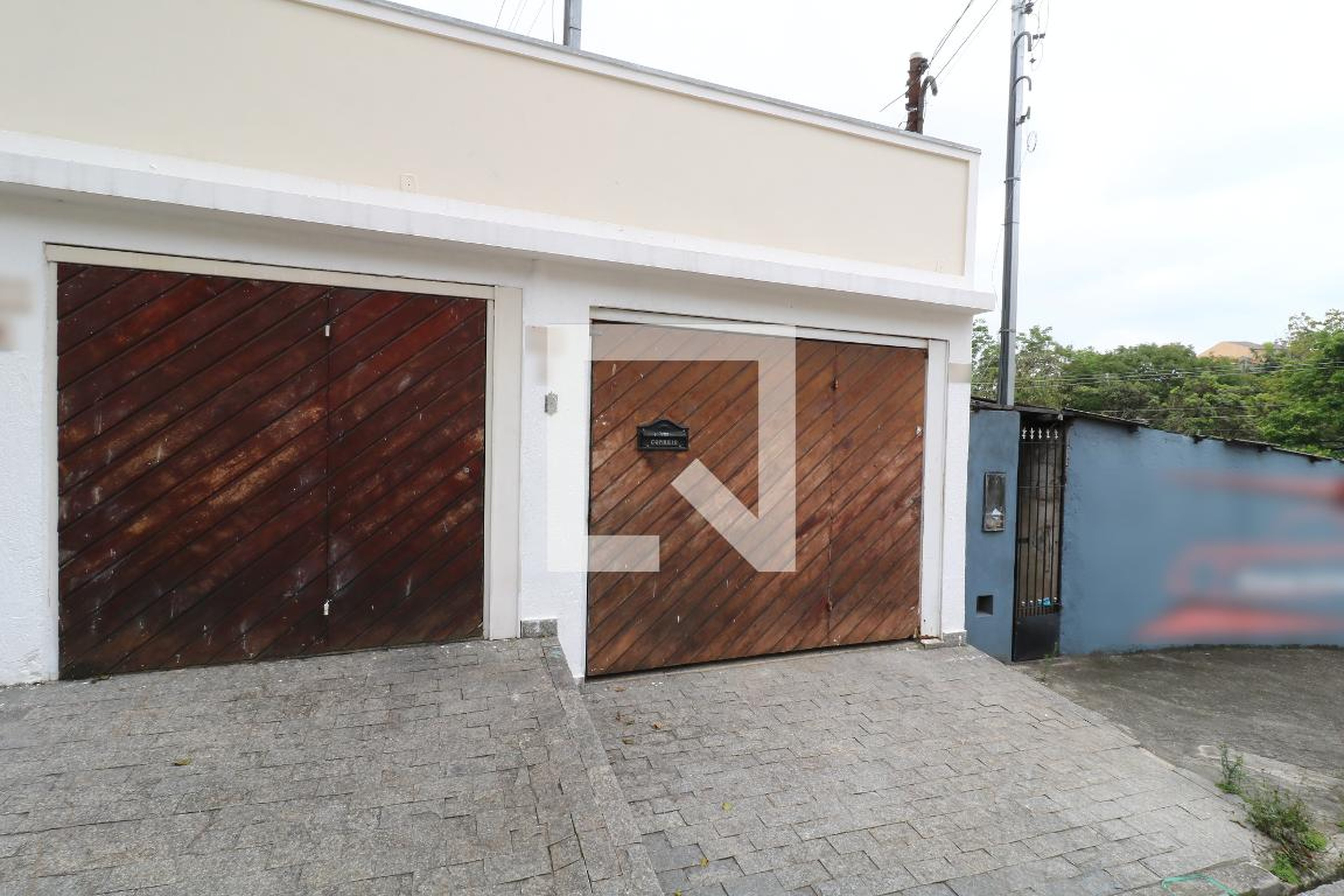 Fachada Condomínio em Rua Pérsia, 213