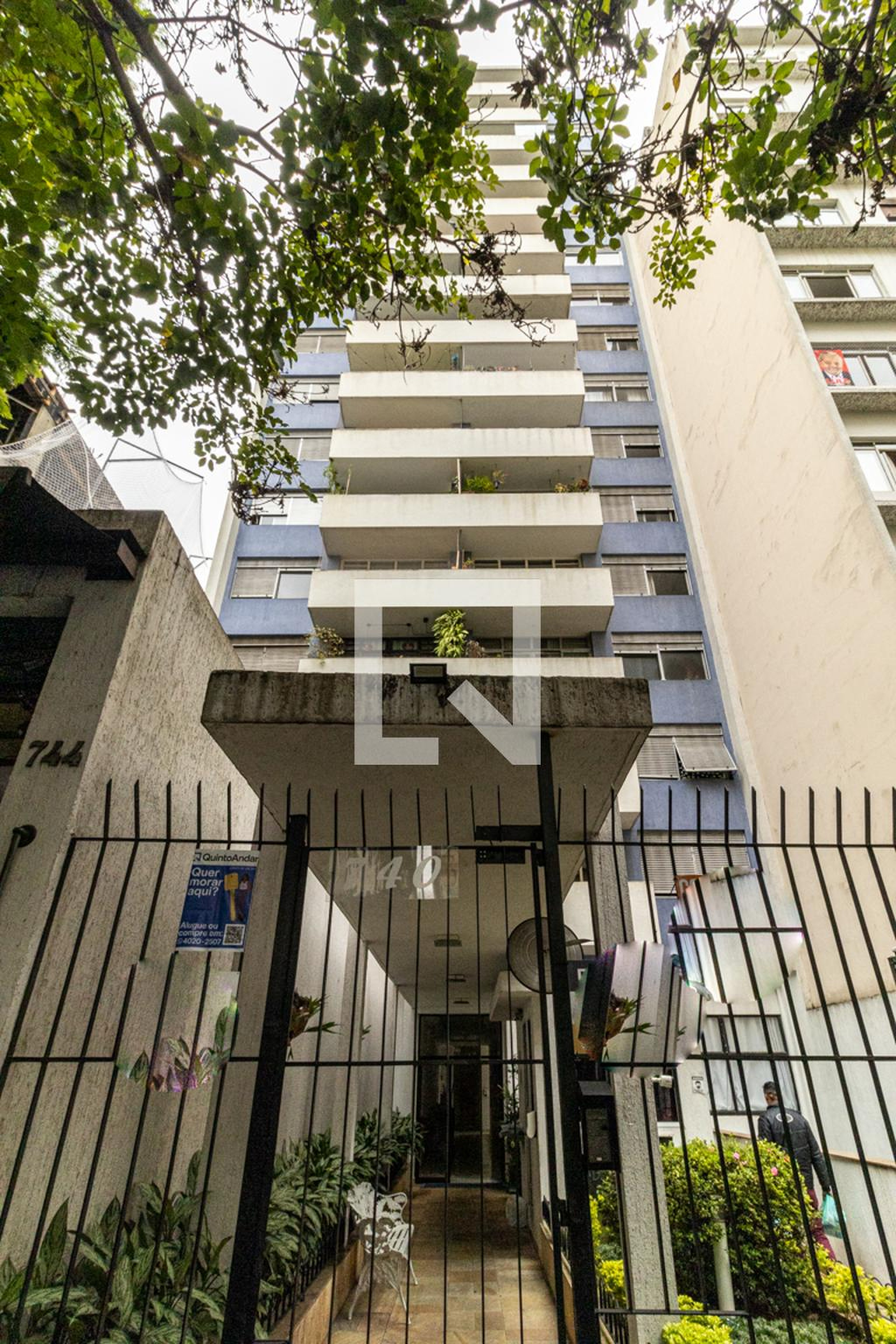 Fachada Condomínio em Rua Conselheiro Brotero, 744