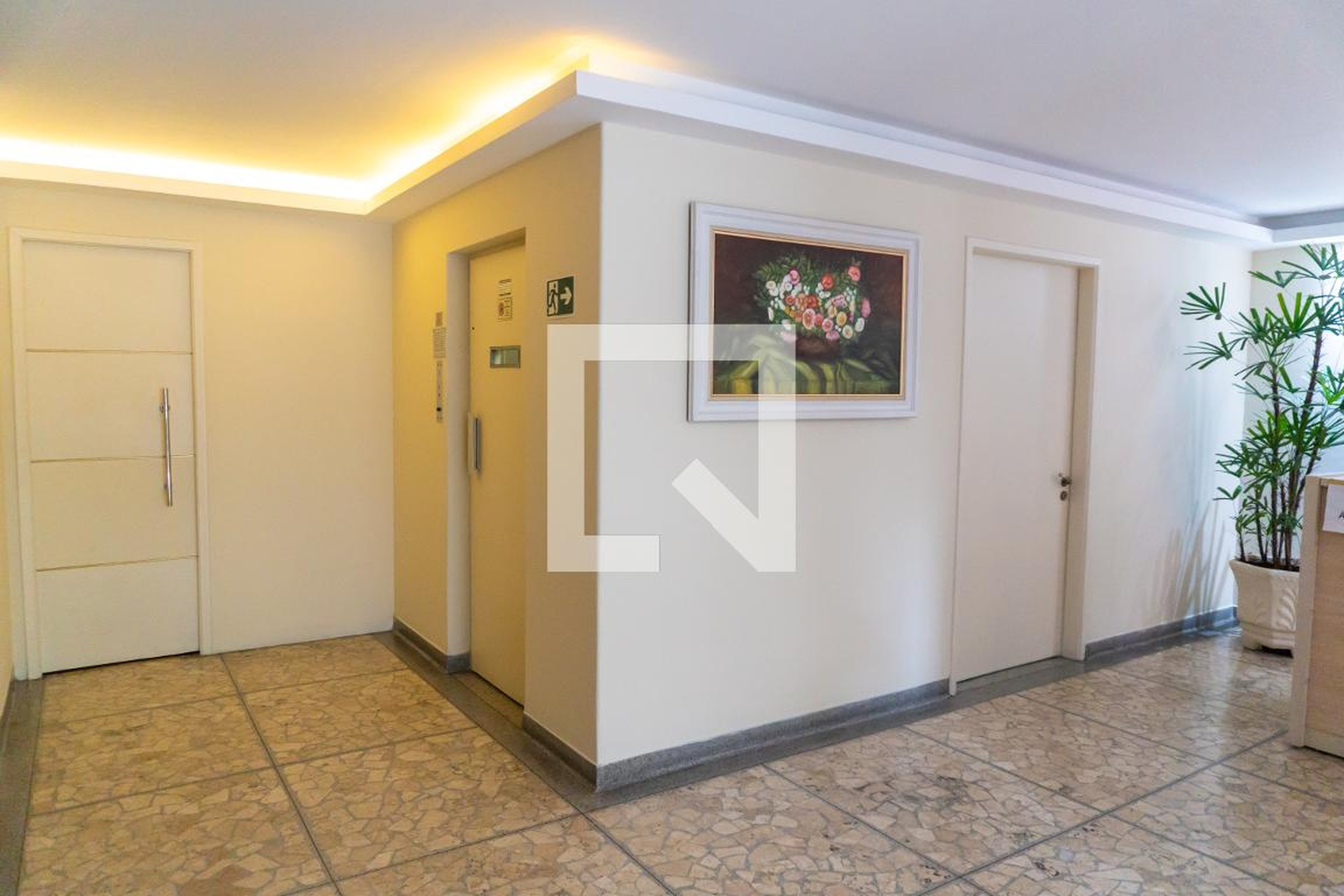 Hall social - Elisabetta Parasmo