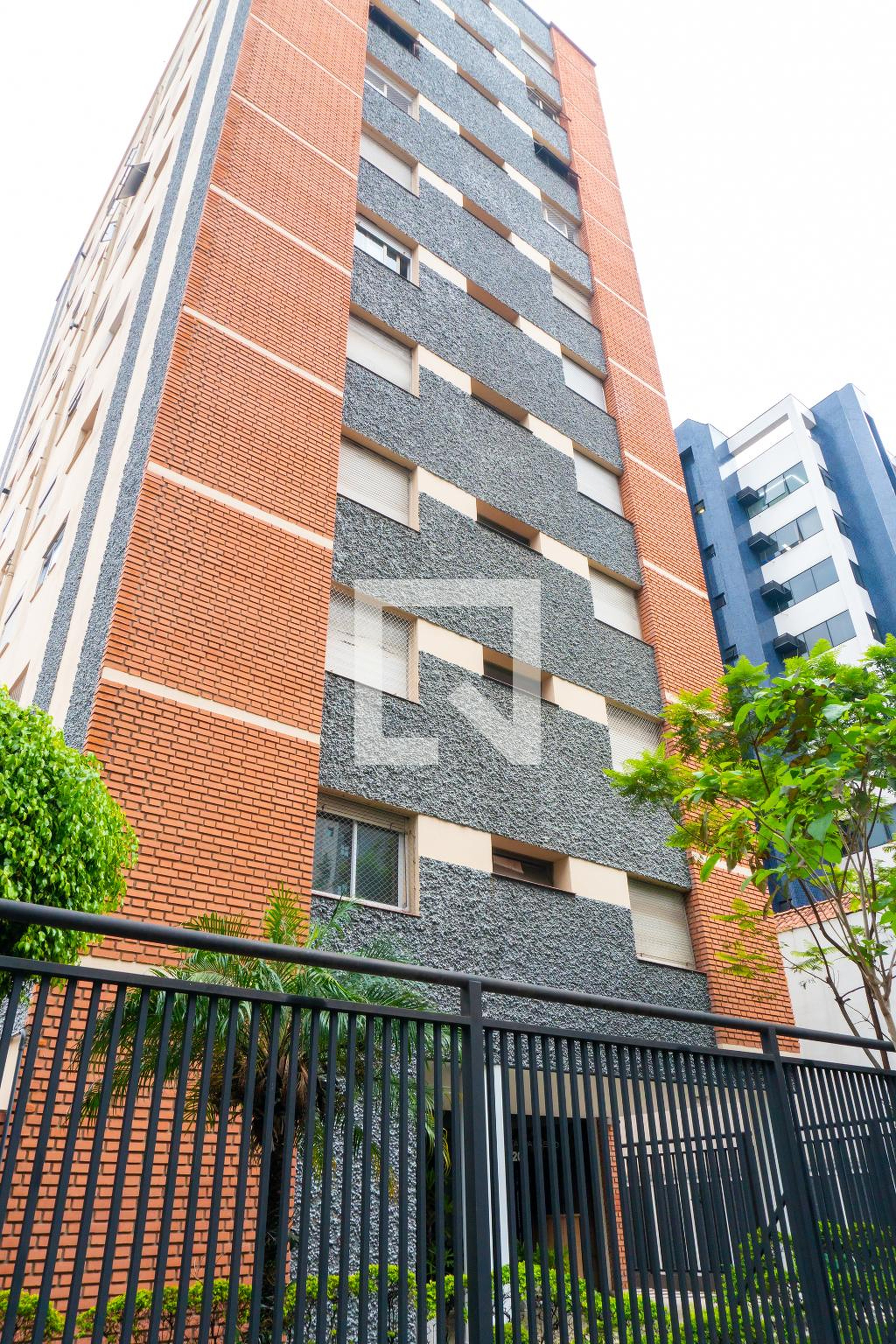 Fachada do Prédio Condomínio Elisabetta Parasmo