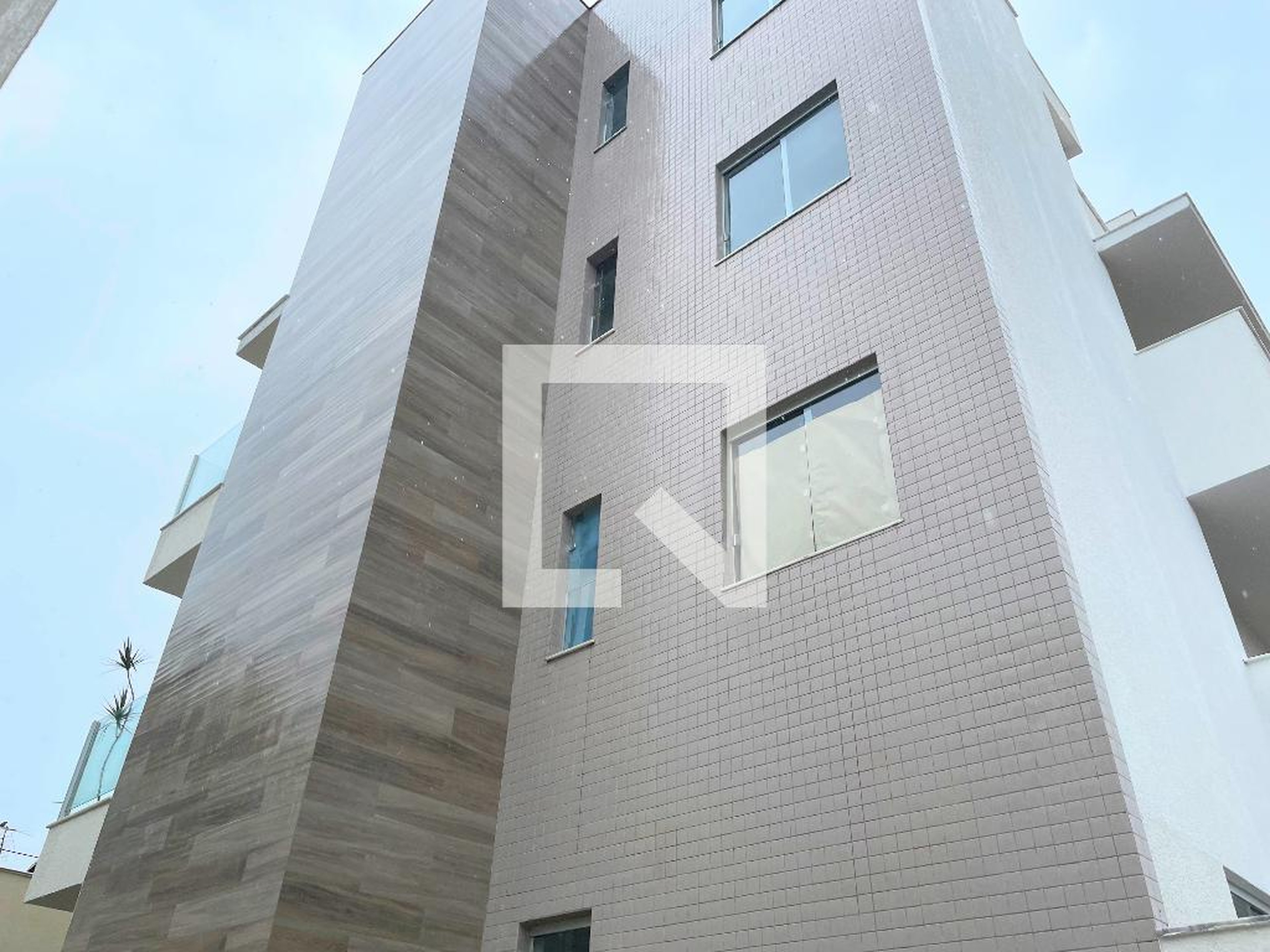 Fachada Edifício Luiz Carlos Vieira