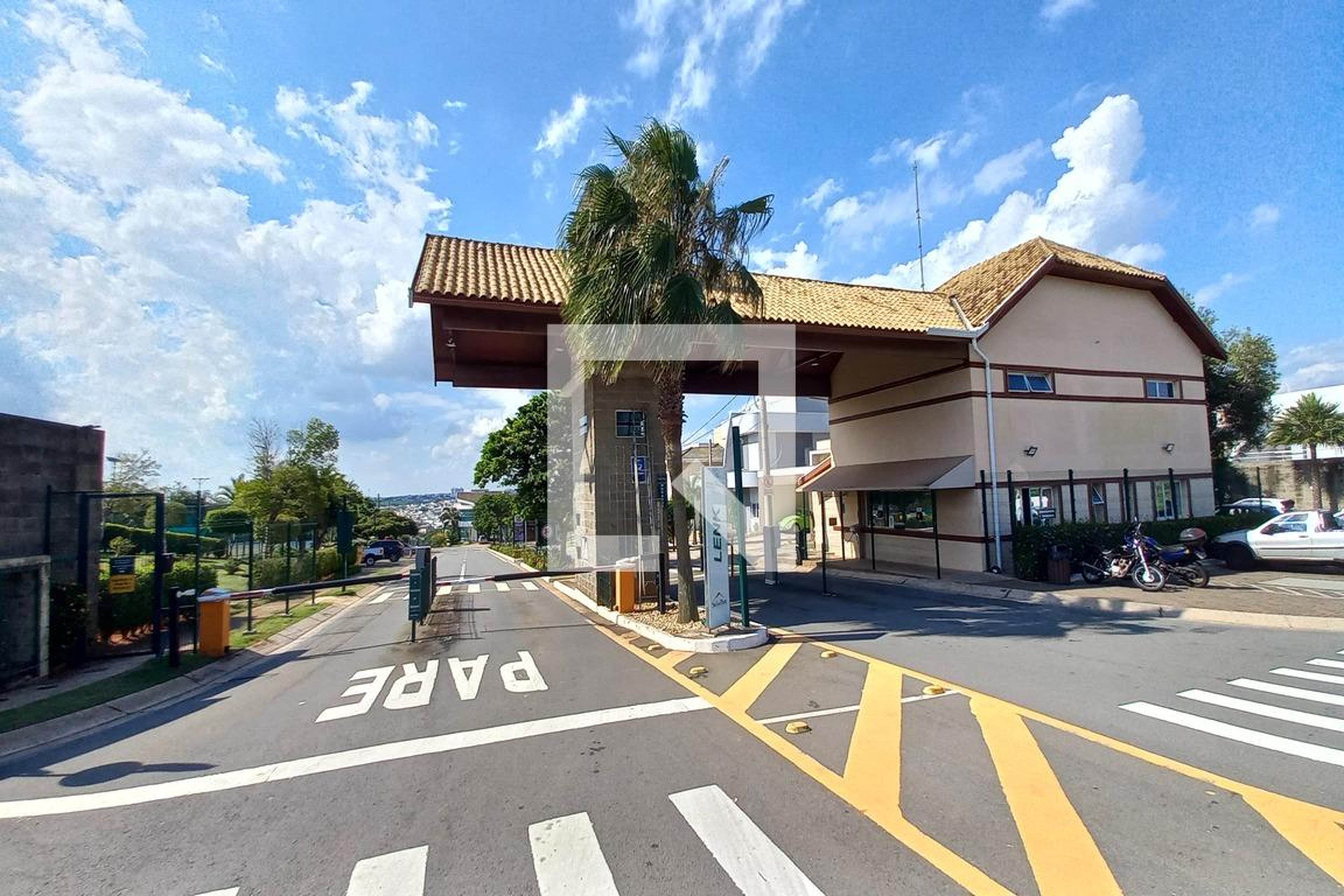 Fachada Condomínio em Rua José Marcelino Piassa, 215