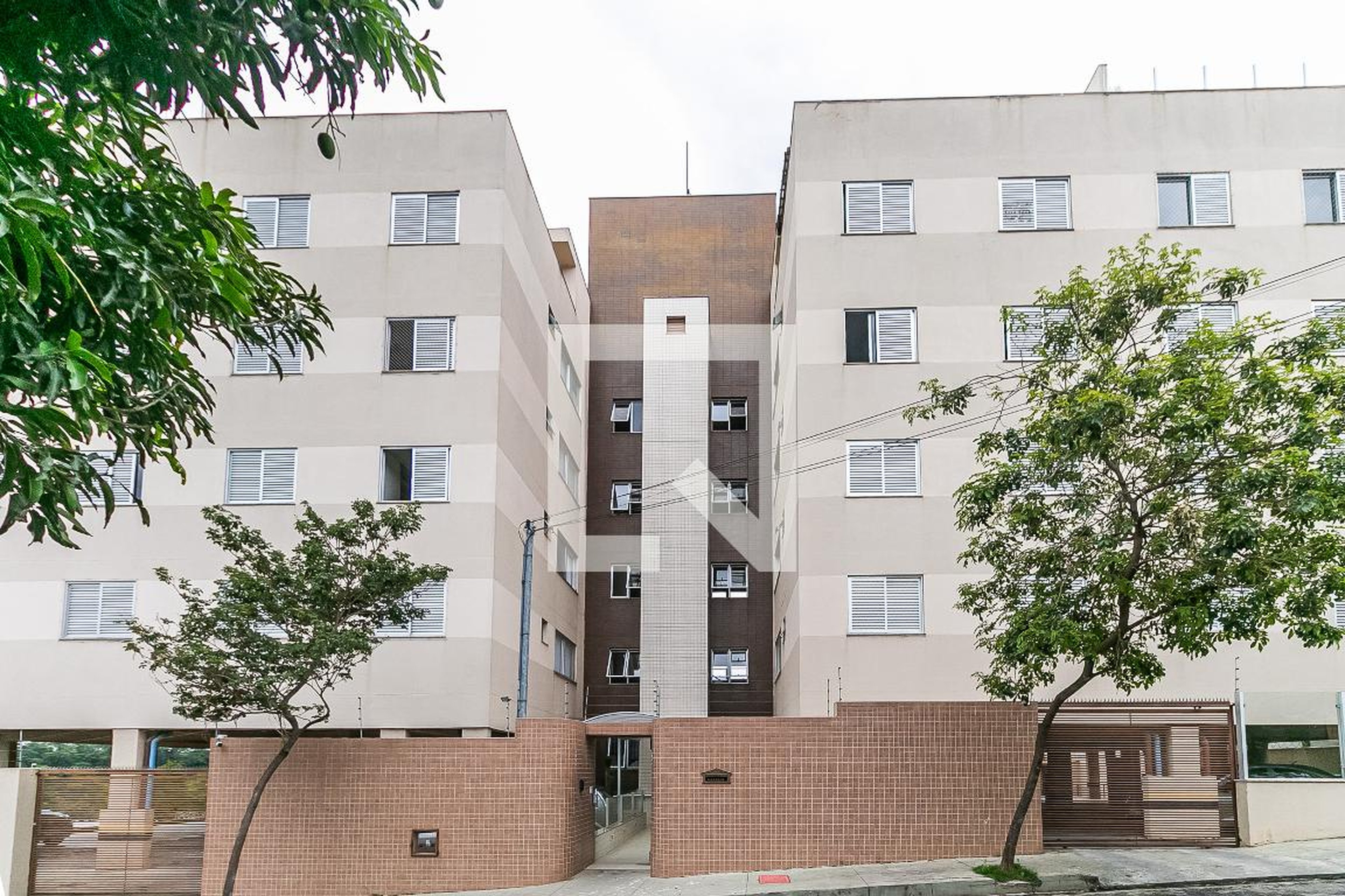 Fachada Condomínio em Rua Quatro, 35