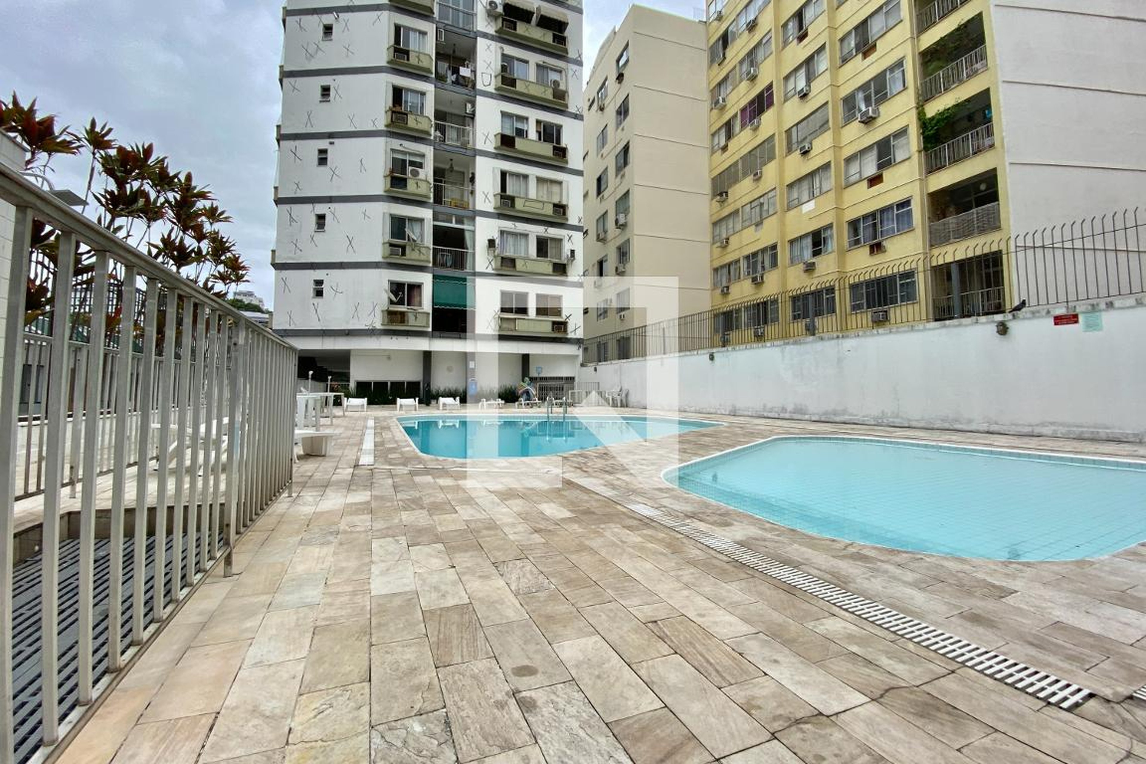 Piscina - ED. Central Park