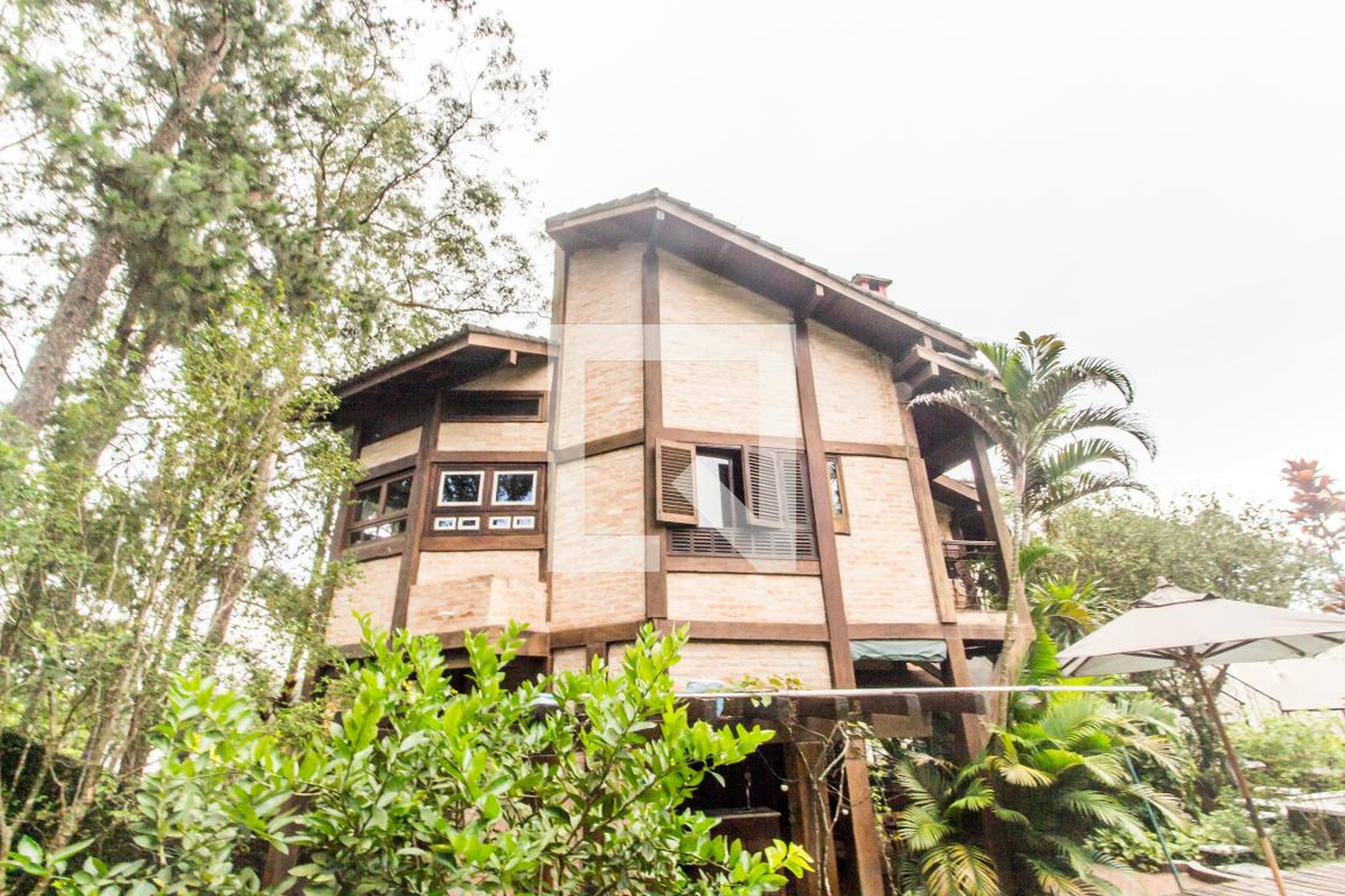 Fachada Condomínio em Alameda Uirapuru, 109