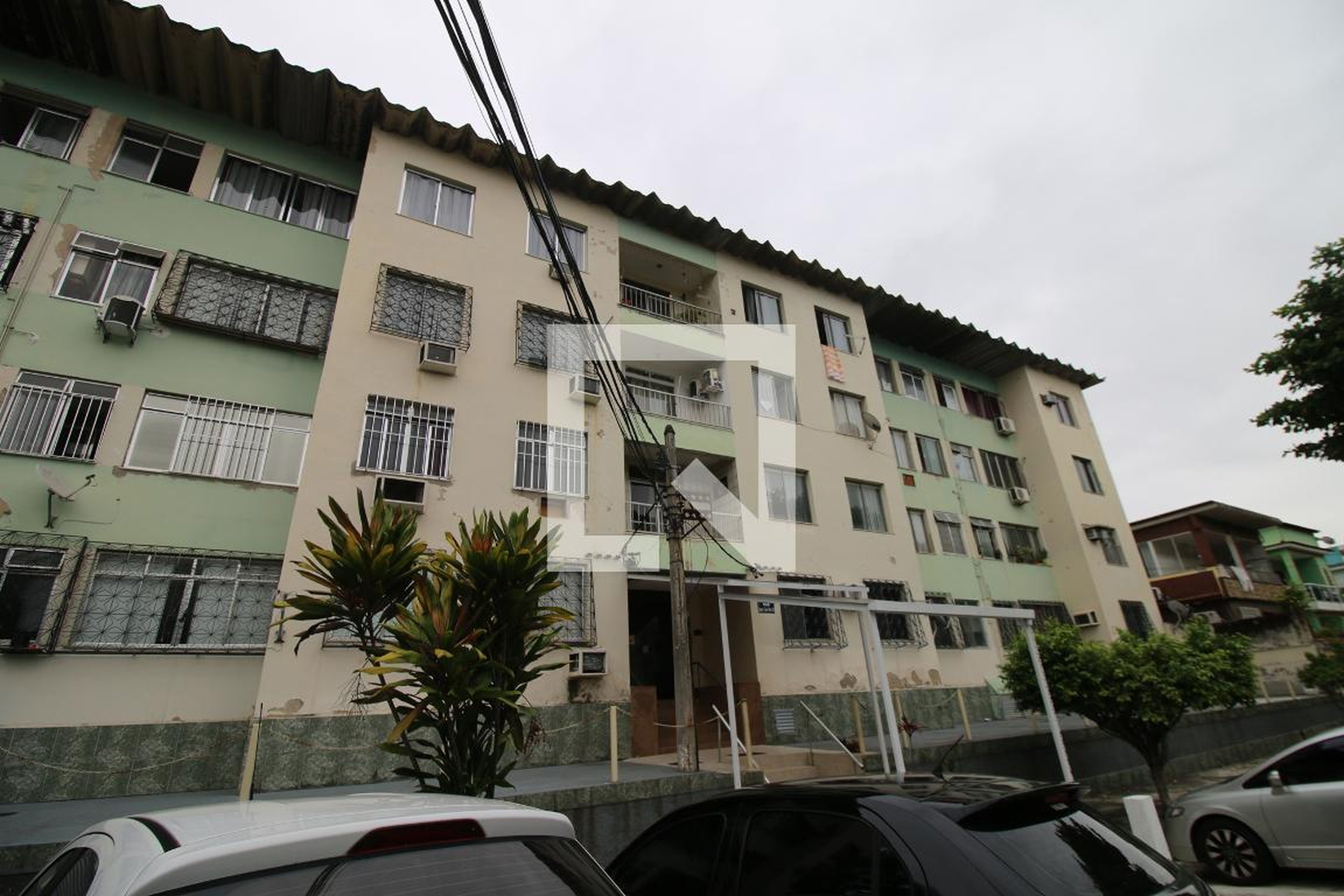 Fachada do Prédio Condomínio em Rua Abadie Faria Rosa, 114