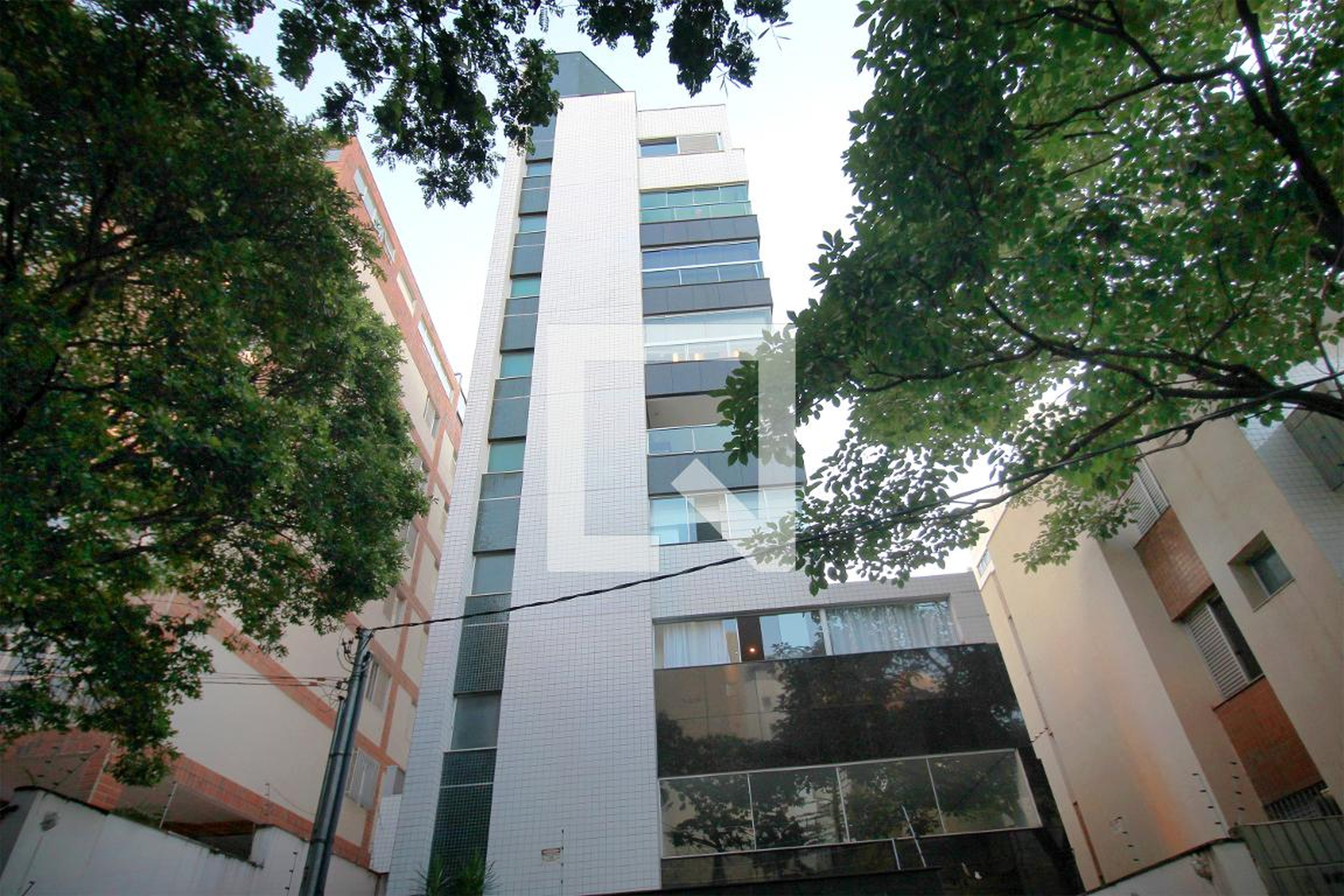 Fachada Condomínio em Rua Odilon Braga, 914