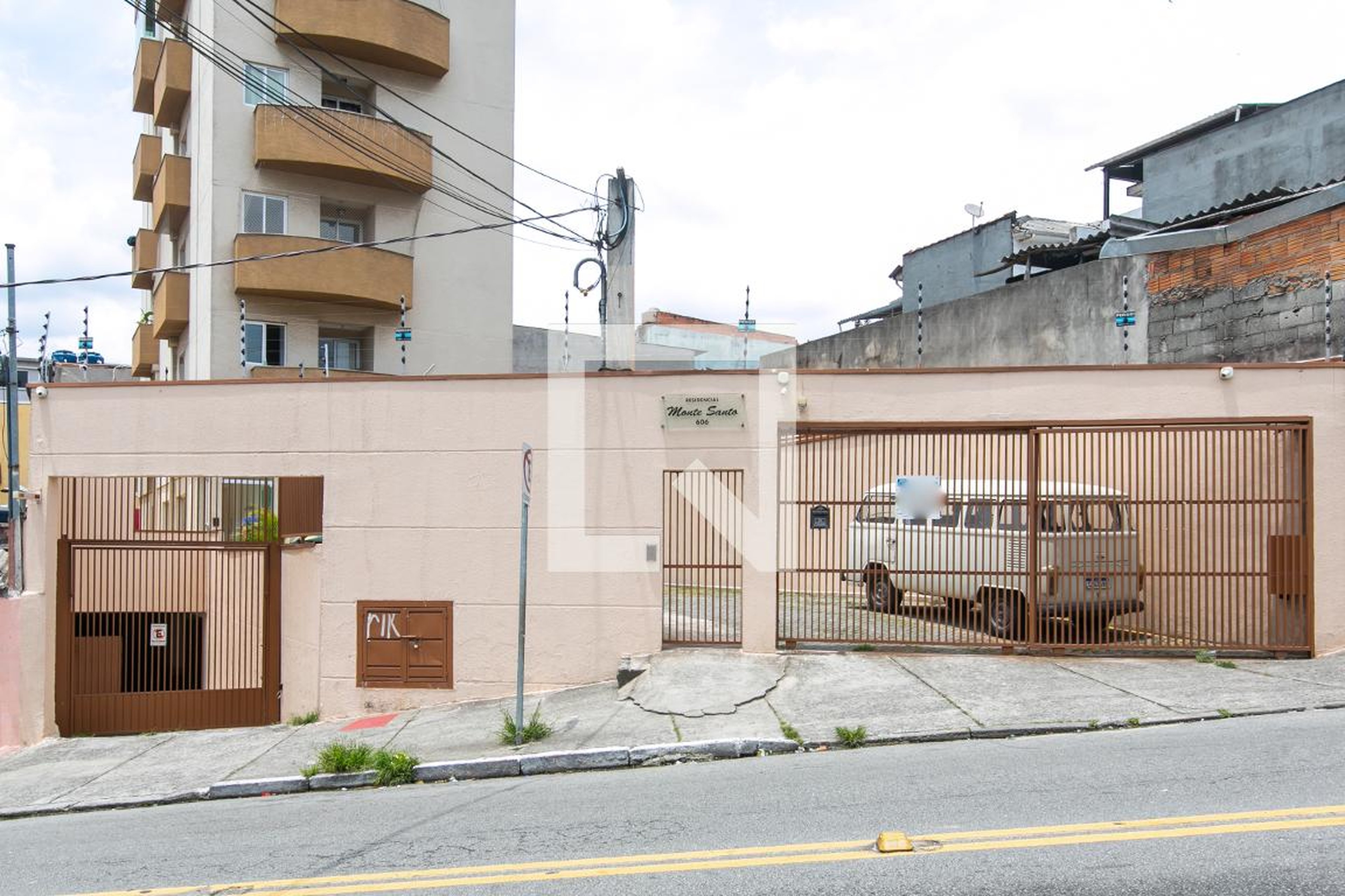 Fachada do Condomínio Condomínio em Avenida Manoel dos Santos Braga, 606