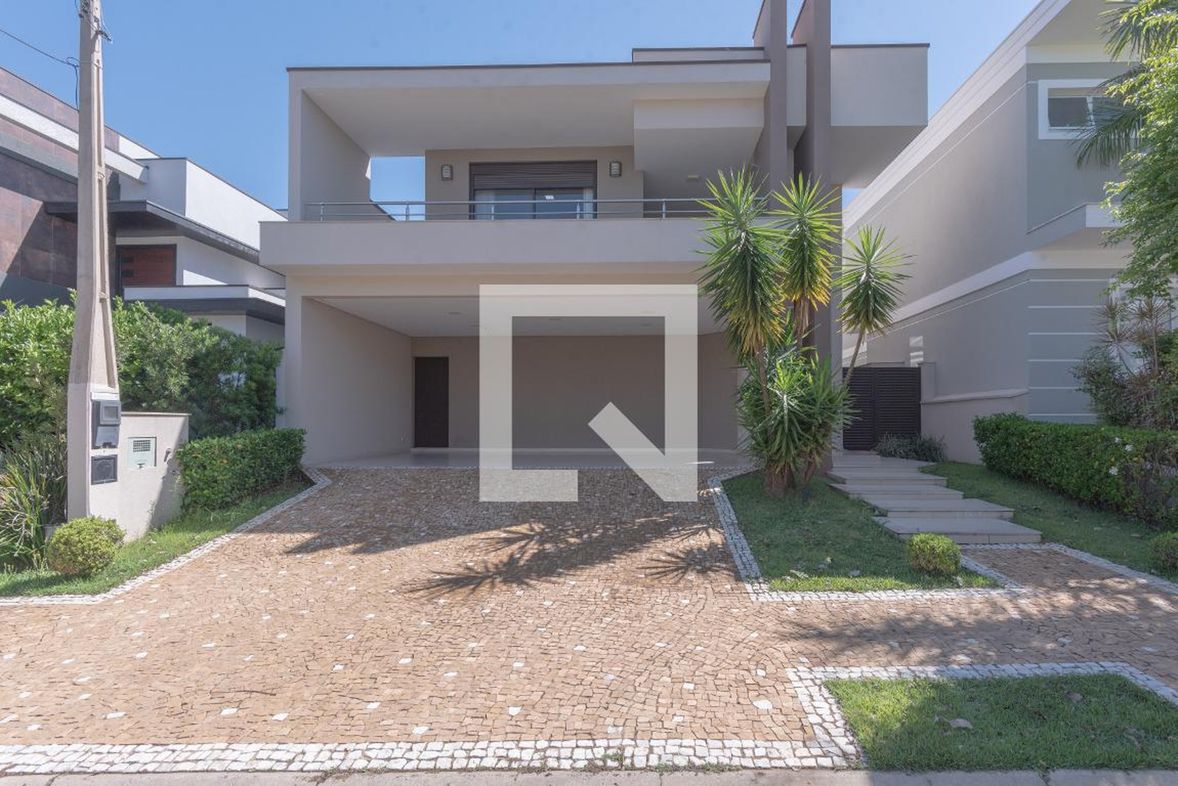 Fachada Condomínio em Rua Mário Lago, 477