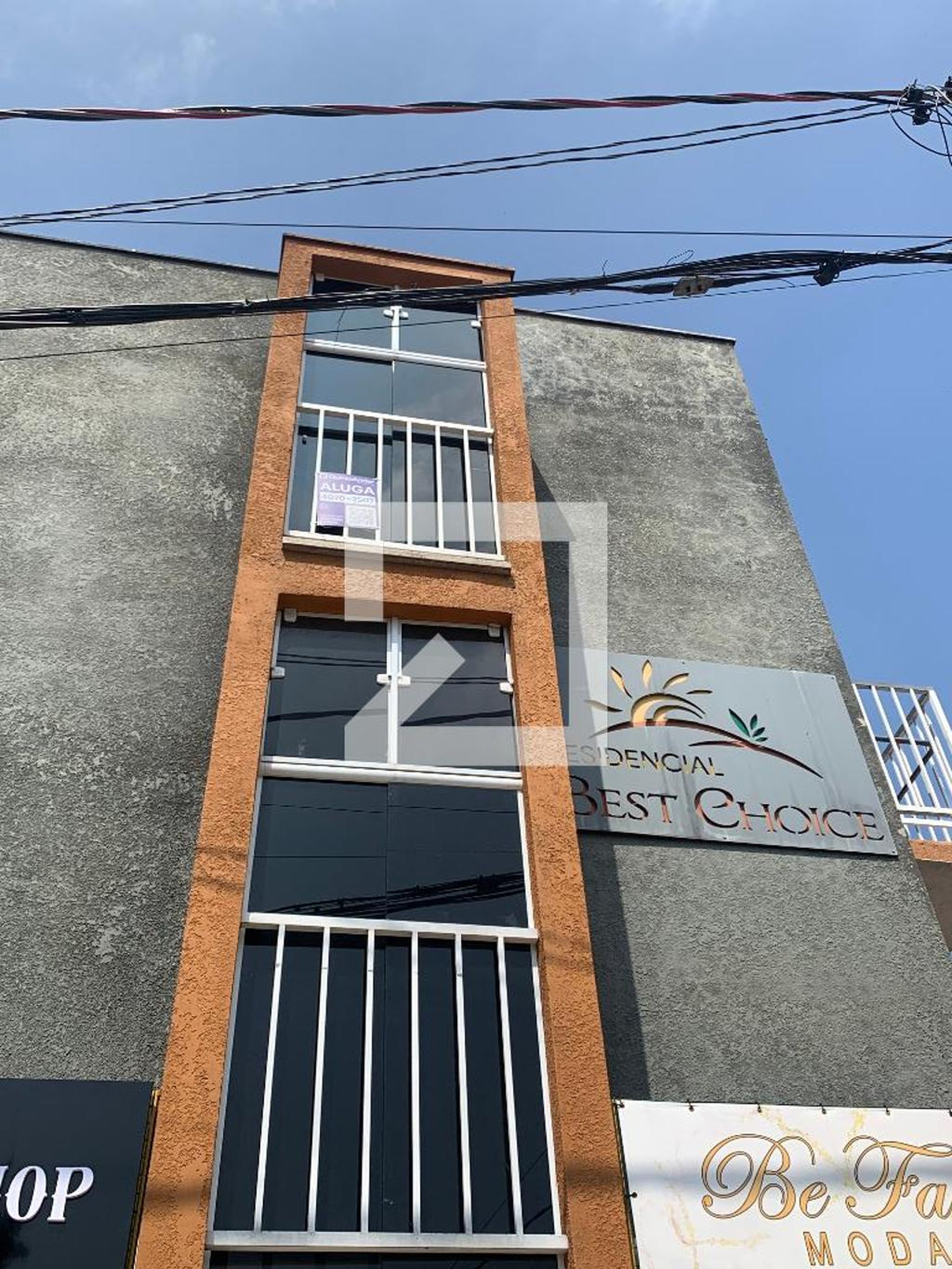 Fachada Condomínio em Rua Domingos Teruz, 61