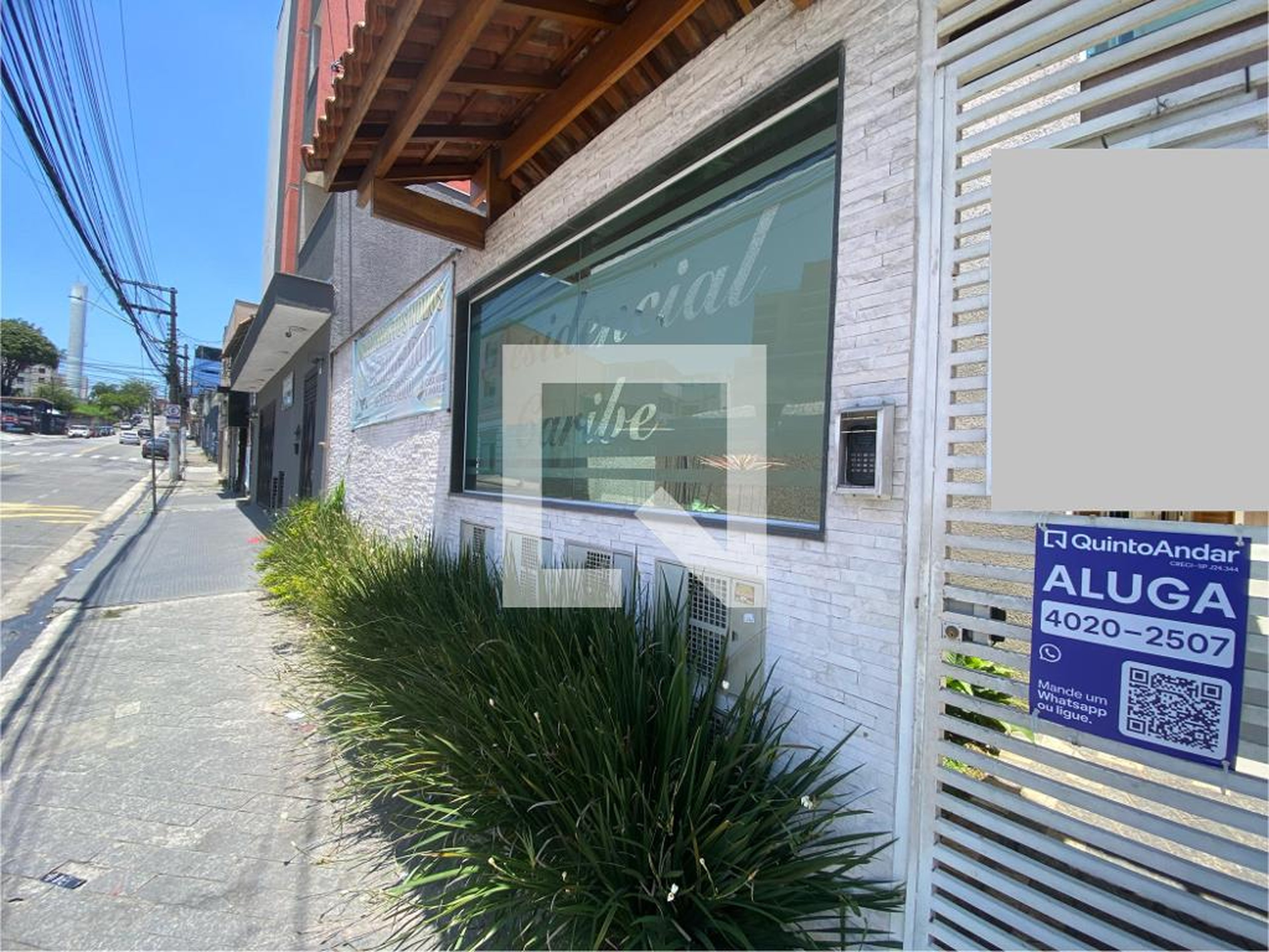 Fachada Condomínio em Rua Peixoto Werneck, 126