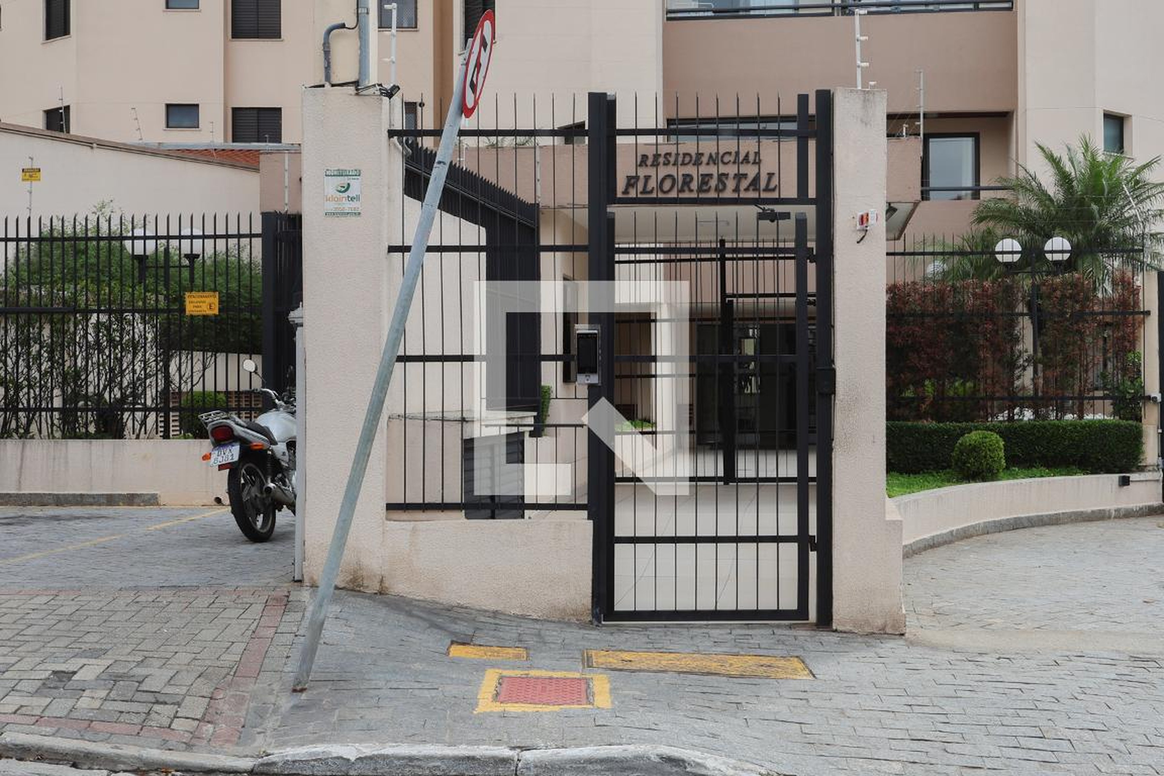 Fachada do condomínio Residencial Florestal