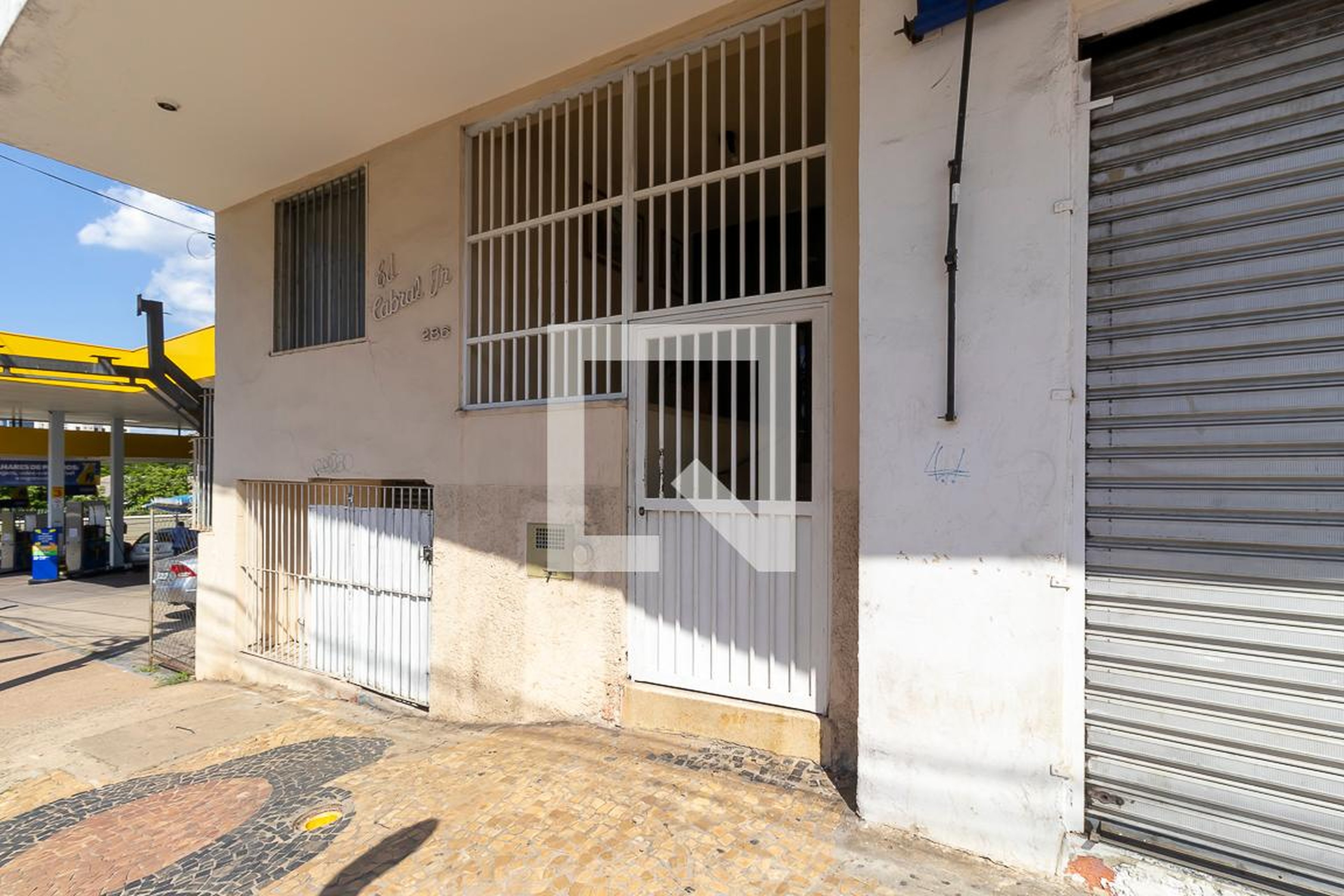 Fachada Condomínio Edifico Cabral Júnior