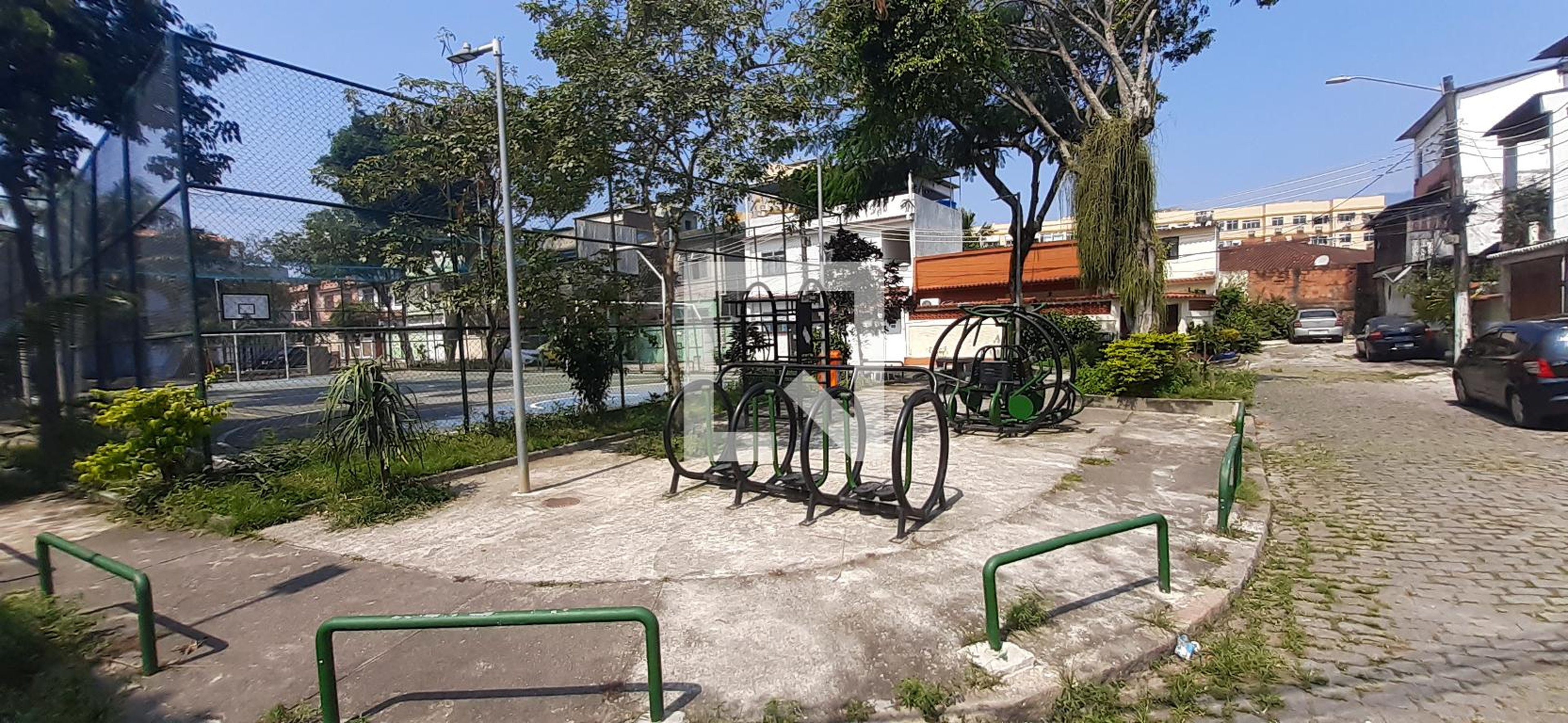 Área comum Condomínio em Estrada Santa Efigênia, 211