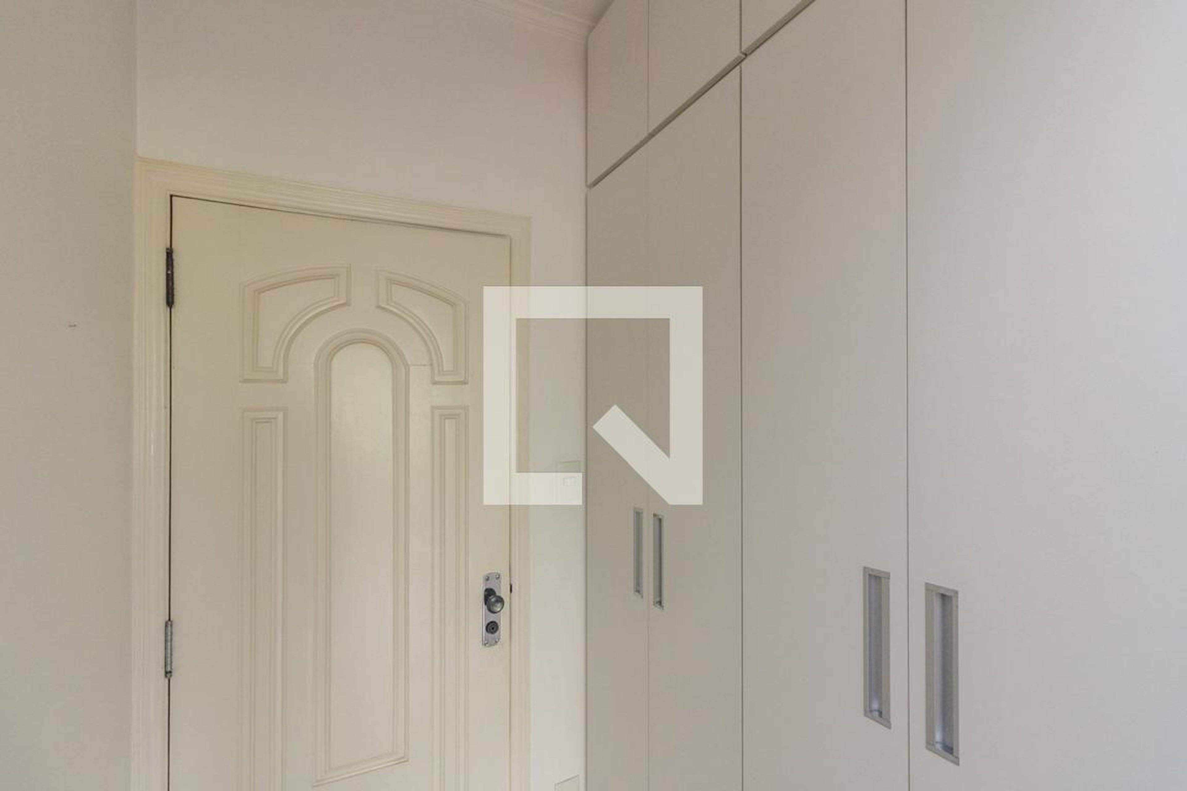 Hall de Entrada - Elie Sarfati