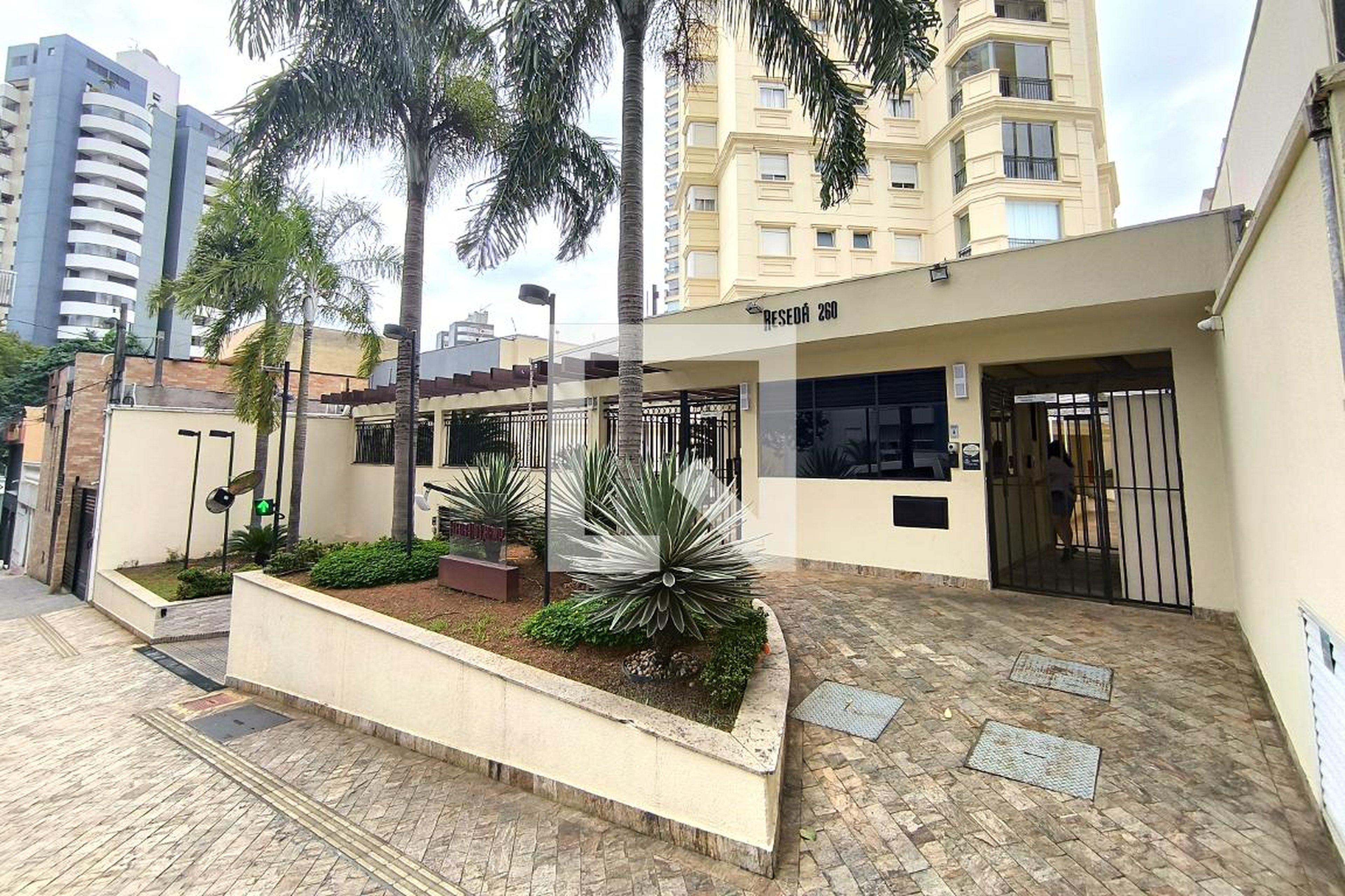 Fachada Condomínio Fleur DU Champ