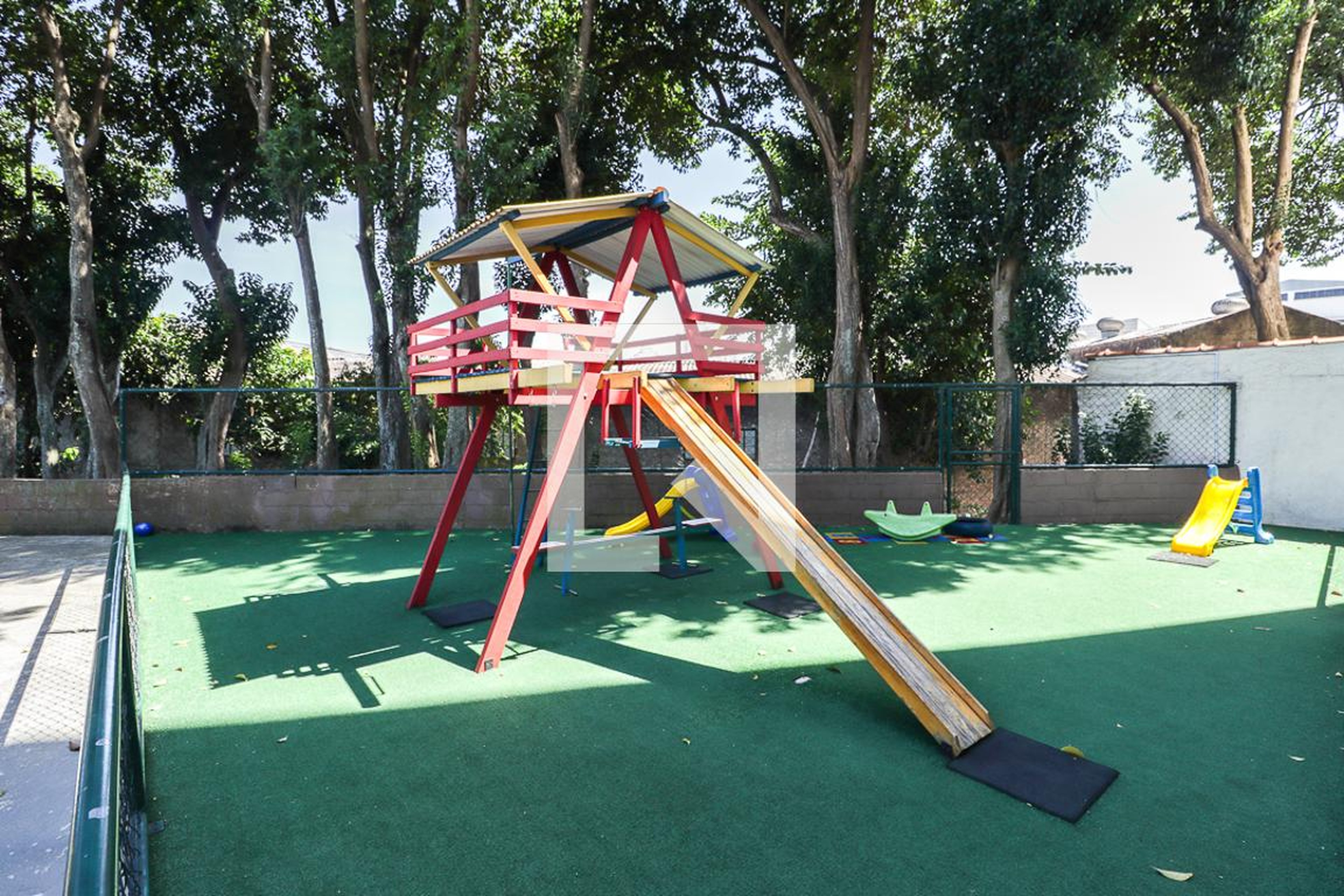 Playground - Thebas