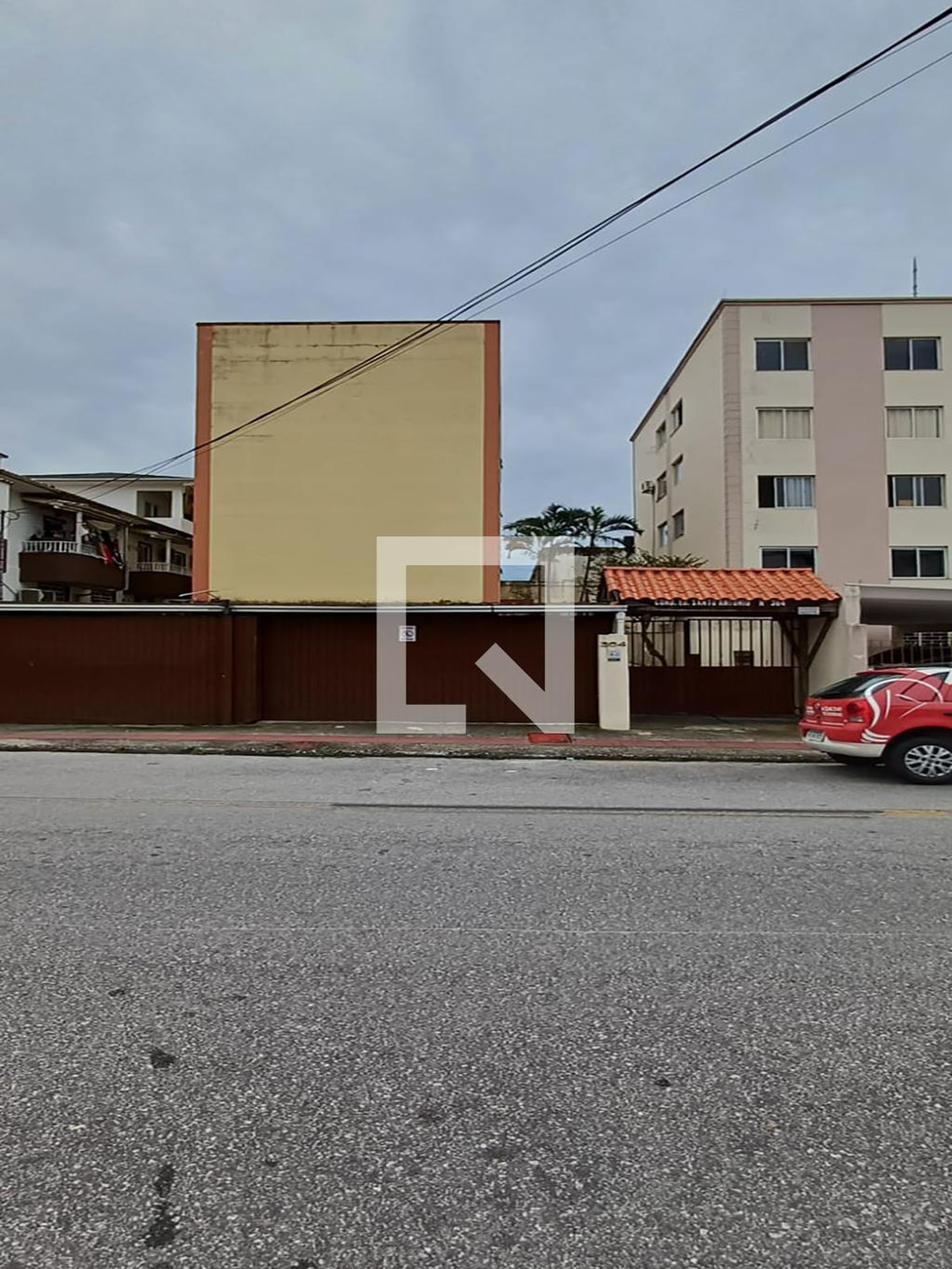 Fachada Condomínio em Rua Doralice Ramos Pinho, 55