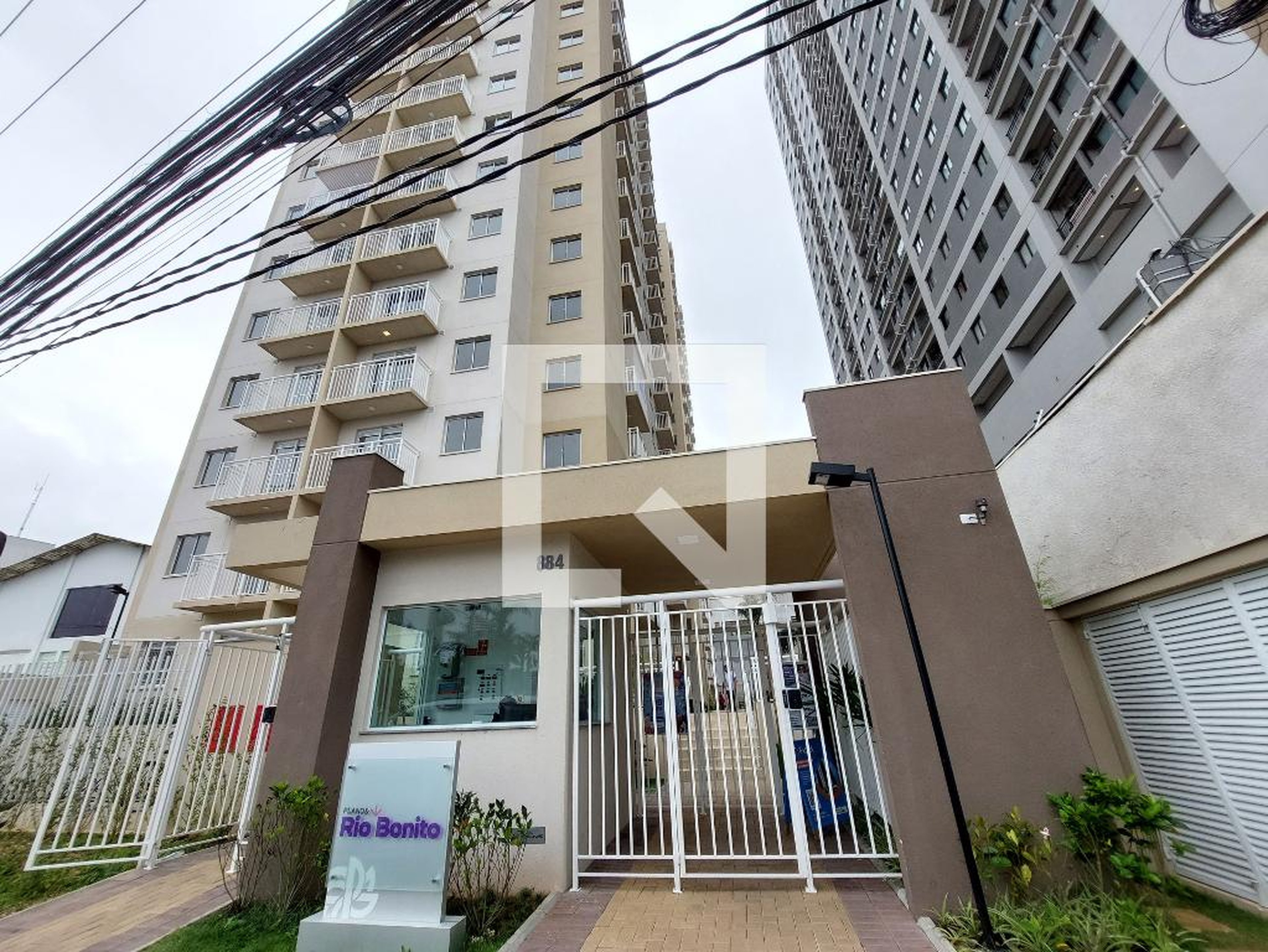 Fachada Condomínio em Rua Olívia Guedes Penteado, 907