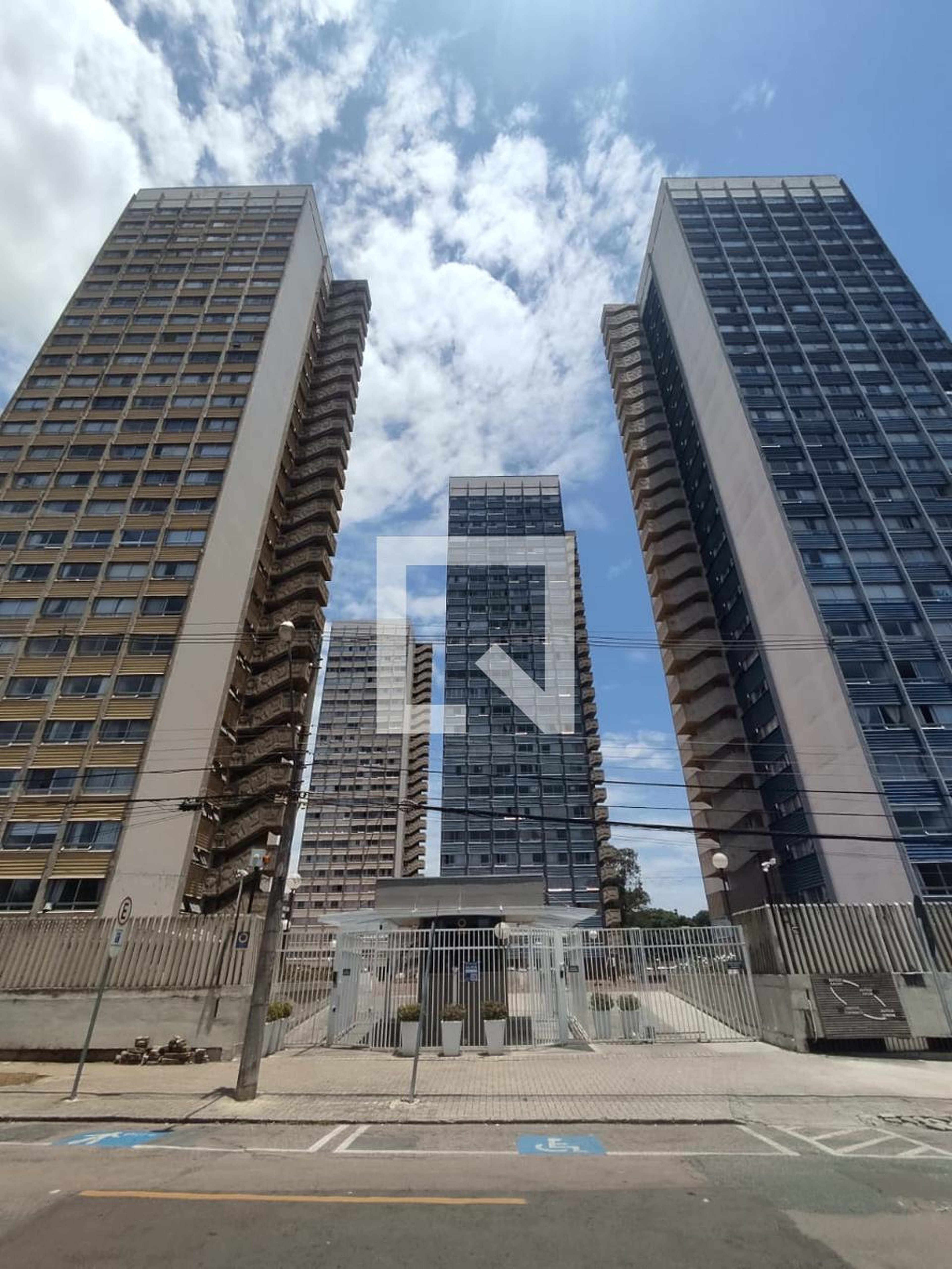 Fachada do condomínio Edifício Newton