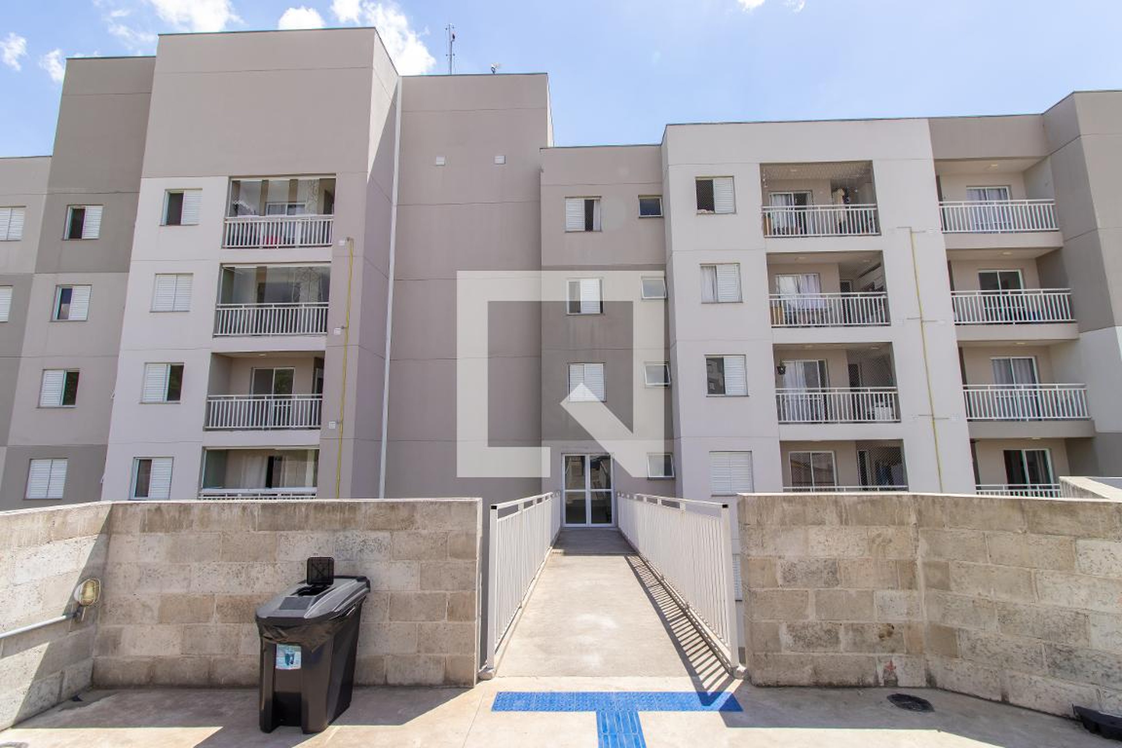 Fachada do Prédio Condomínio SKY Granja Viana