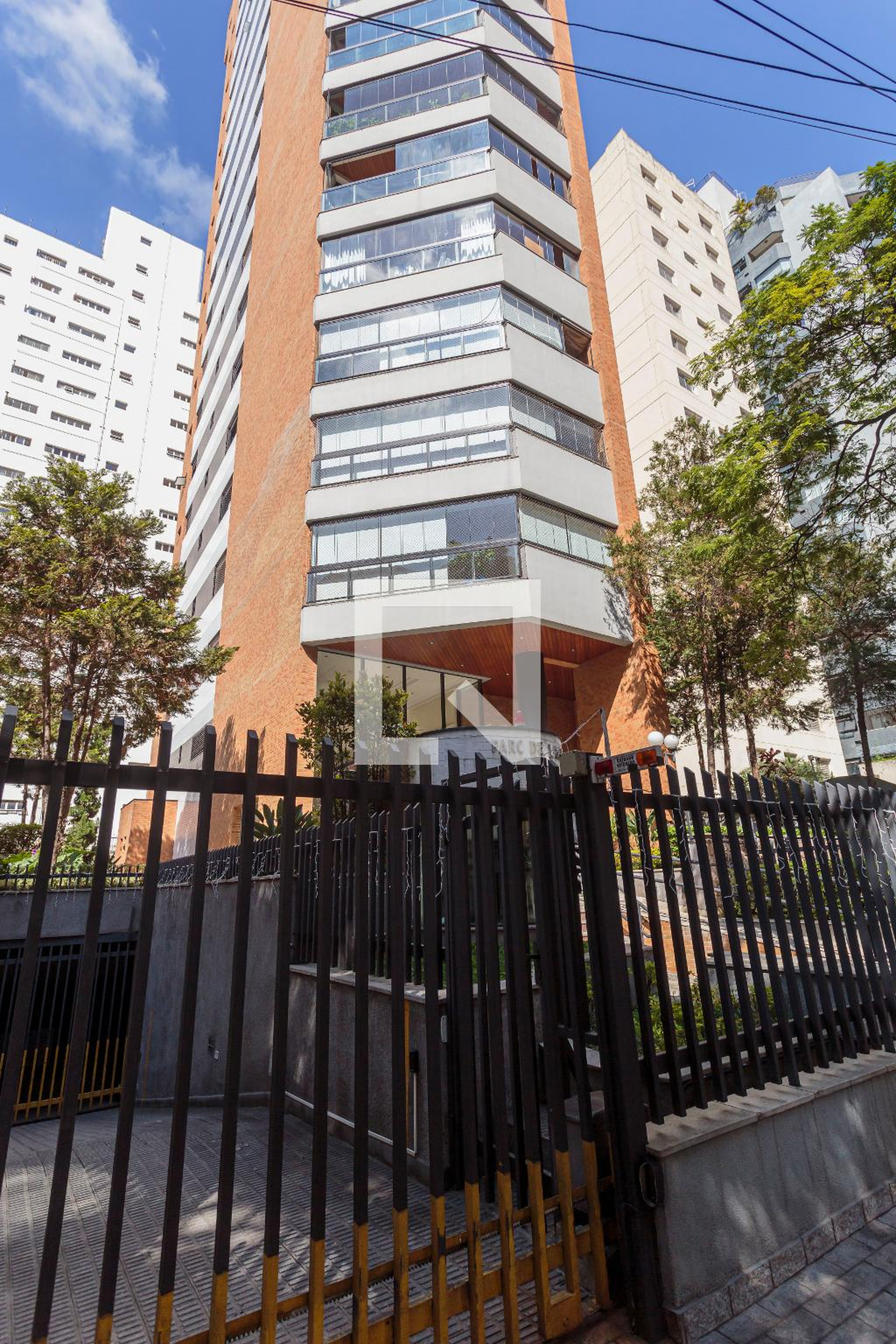 Fachada Condomínio Parc de Lage