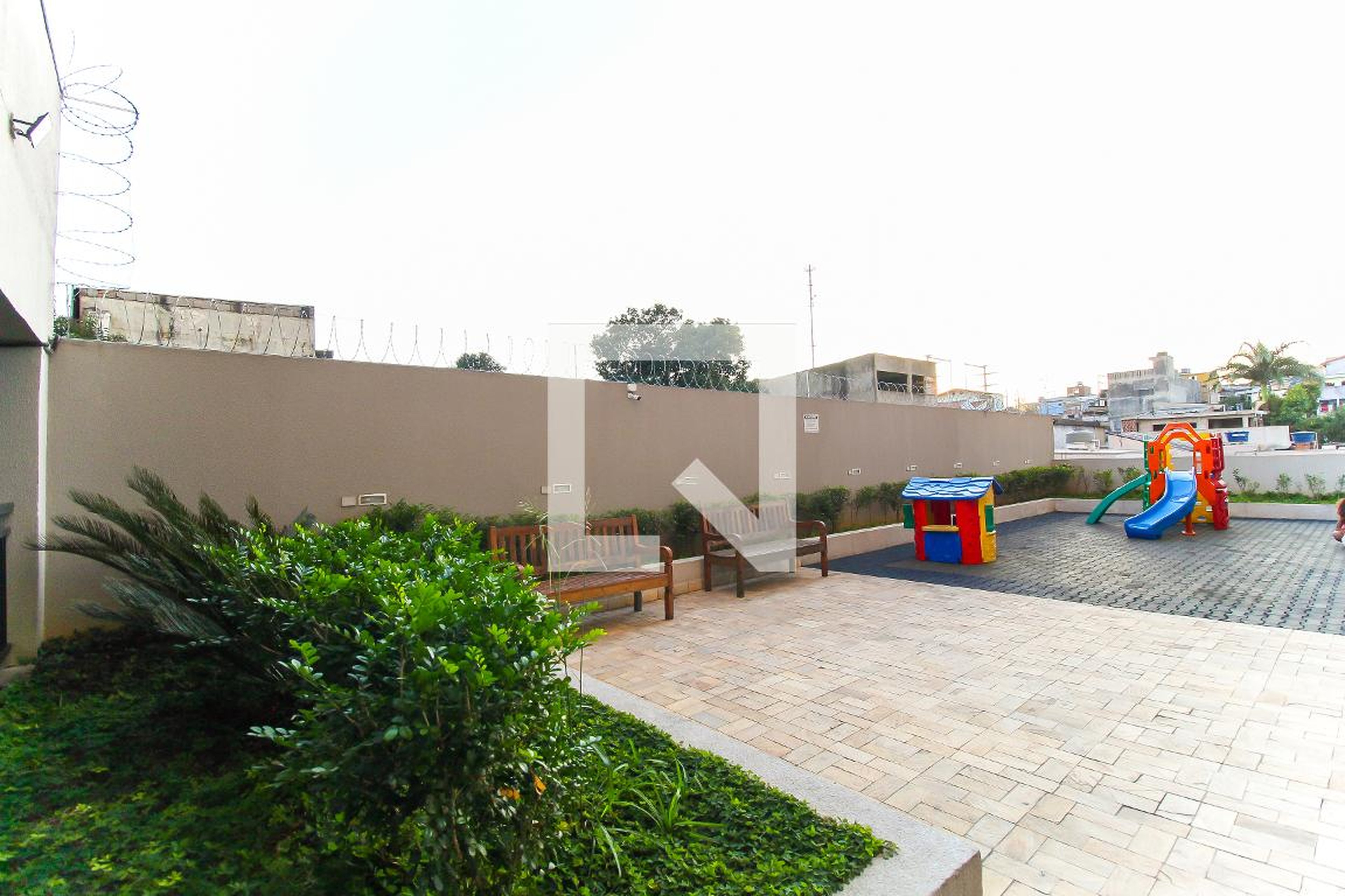 Área comum - Damasio