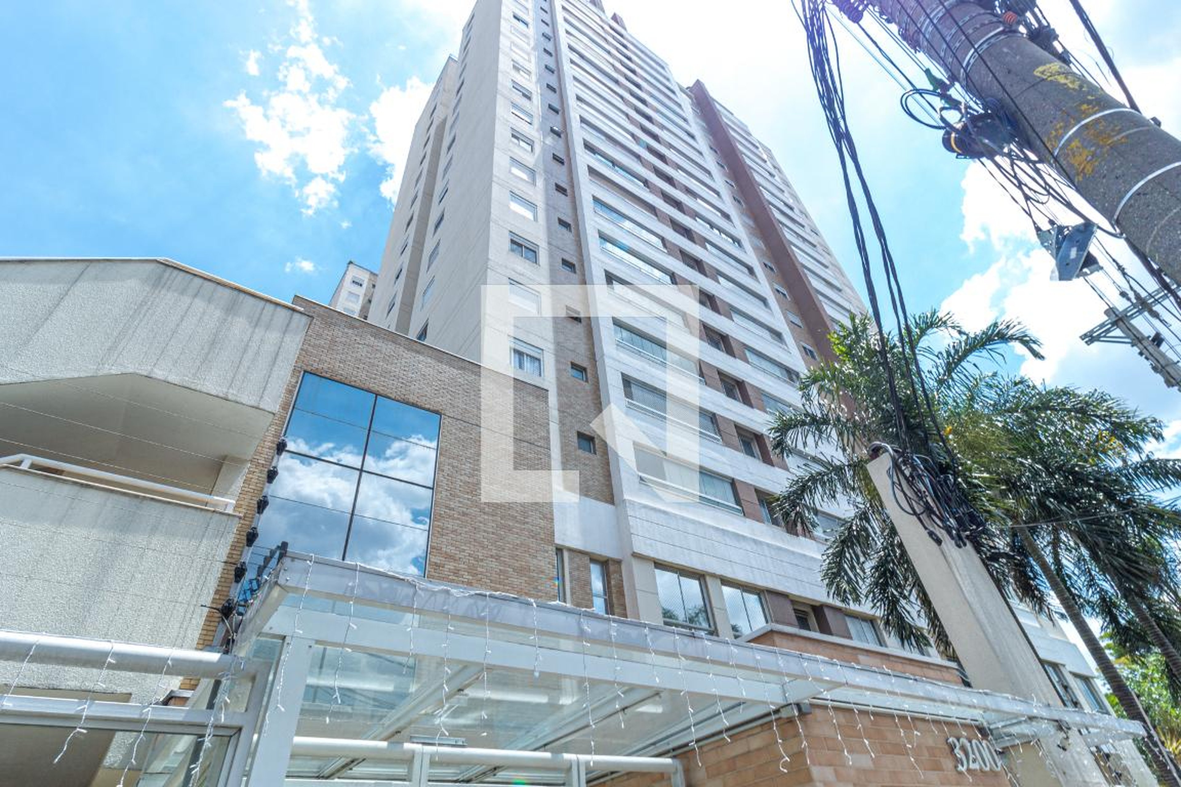 Fachada Condomínio em Avenida Celso Garcia, 2300