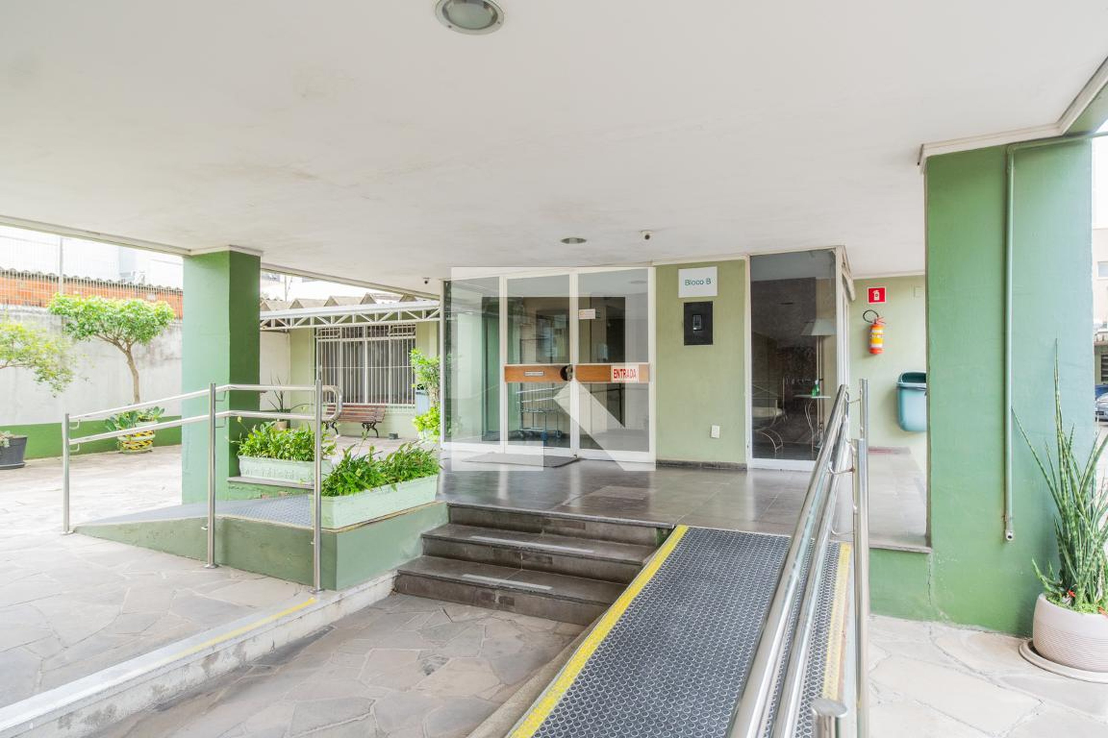 Entrada - Edifício Montreal