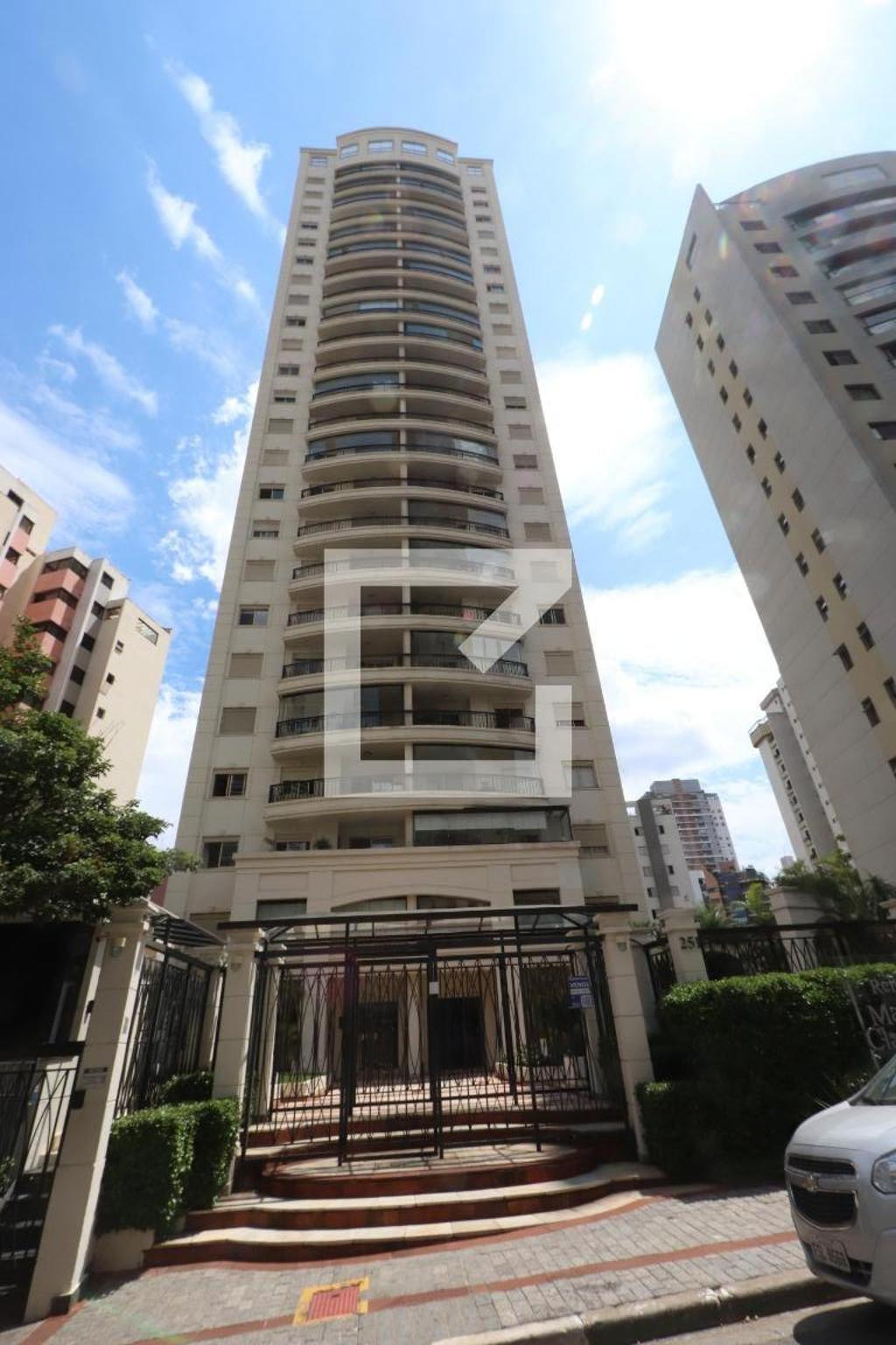 Fachada do Prédio Condomínio em Praça Kant, 251