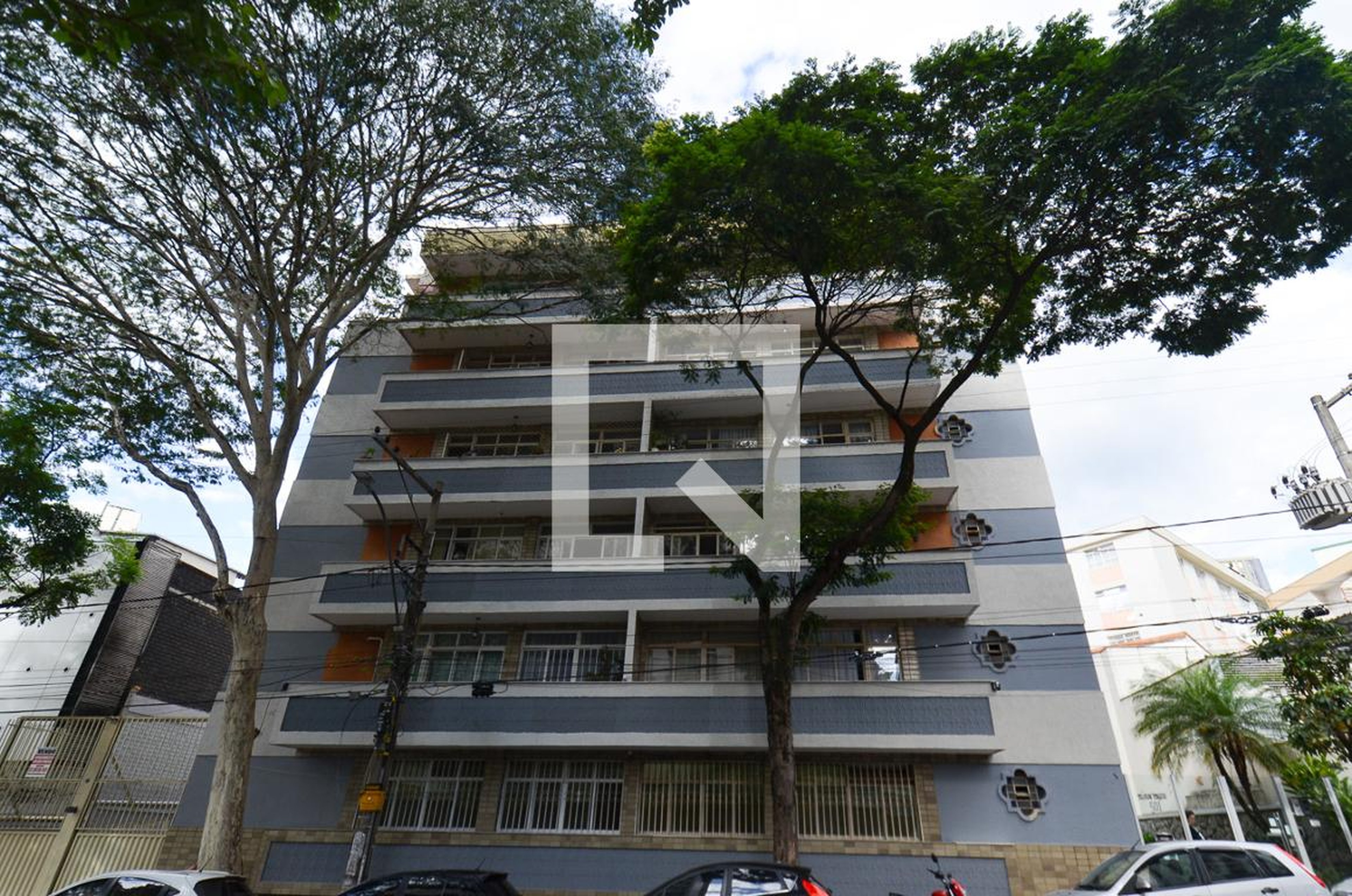 Fachada Condomínio em Rua Do Uruguai, 501