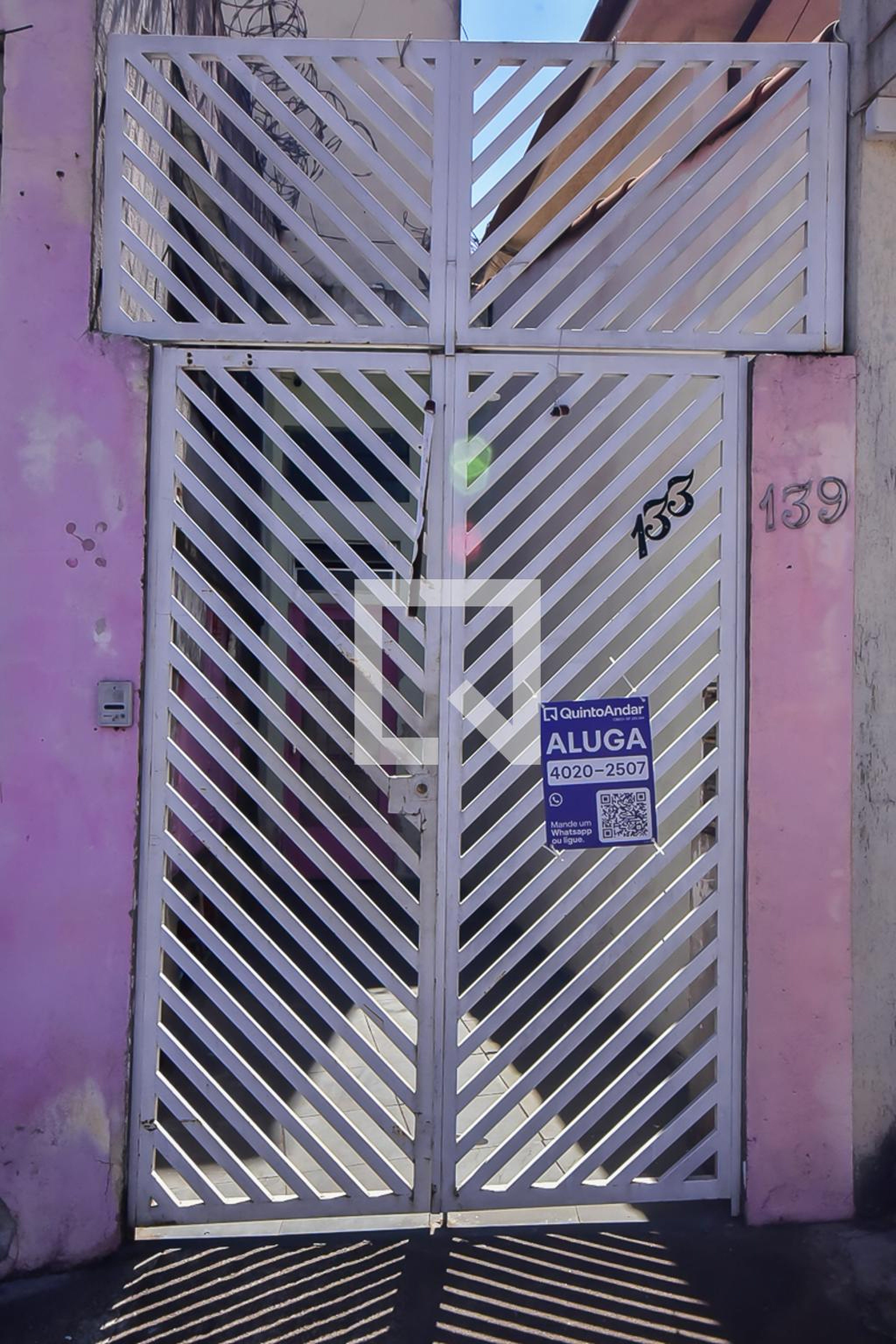 Fachada Condomínio em Rua Pedro Gonçalves, 139