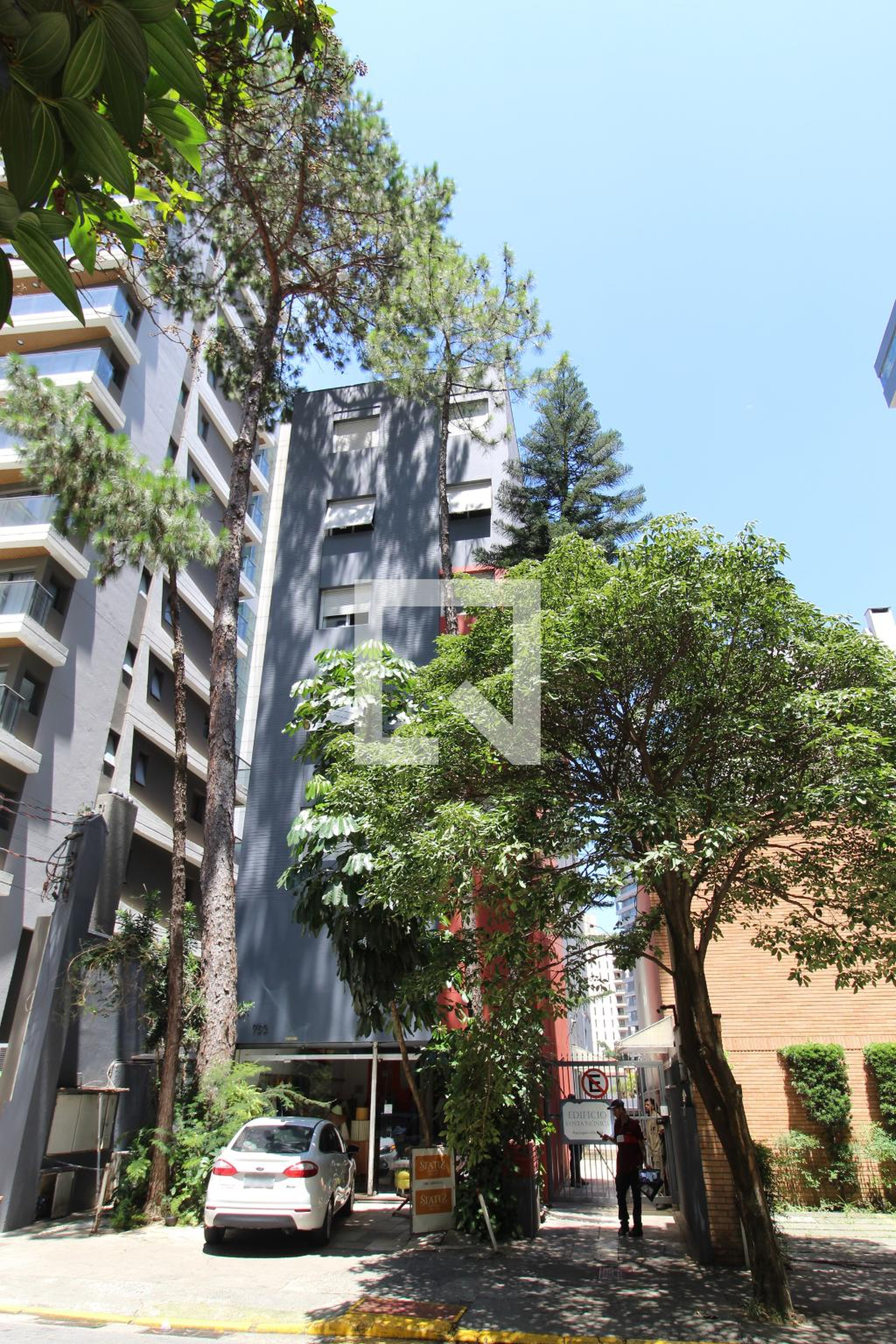 Fachada do Prédio Condomínio Santa Monica