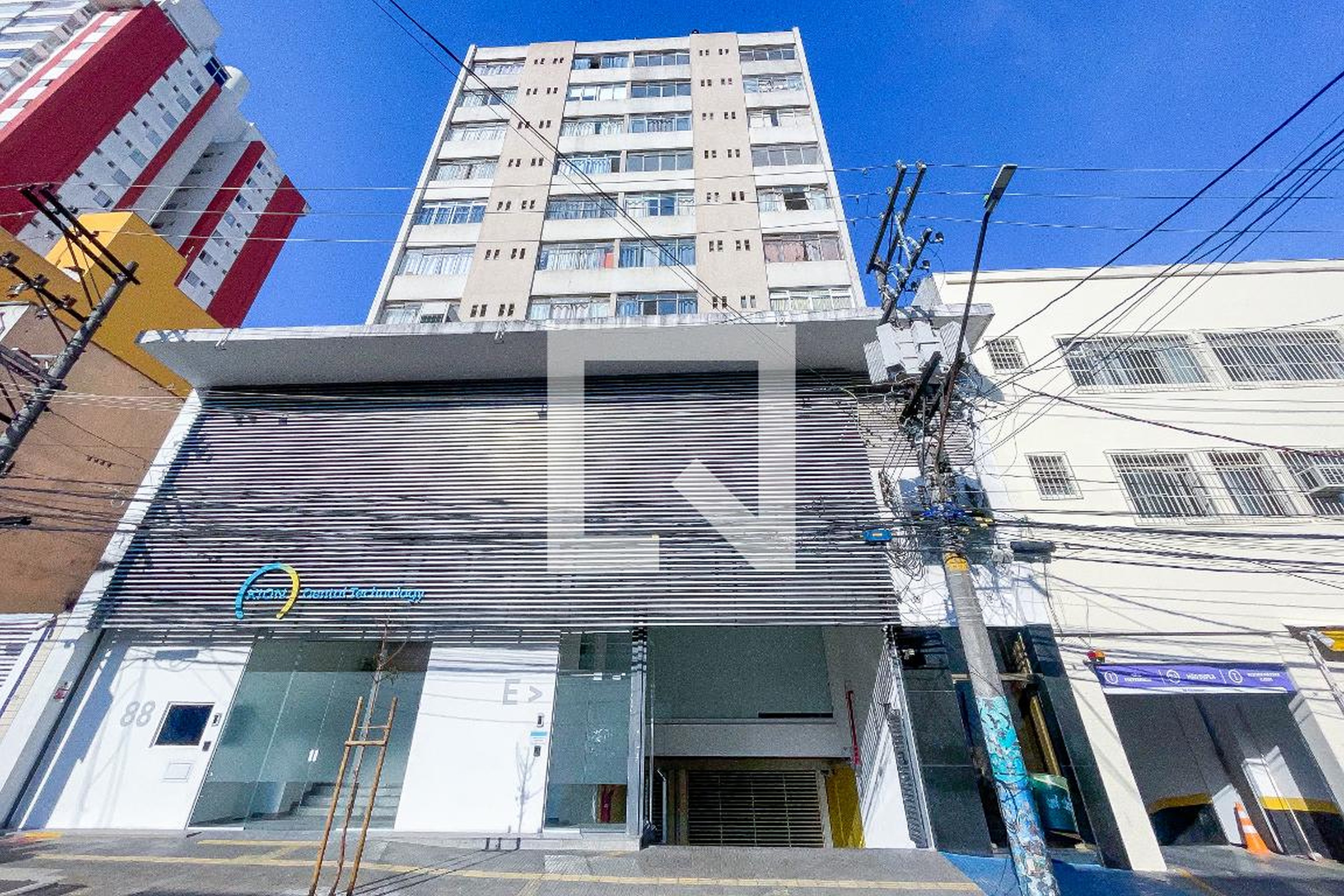 Fachada Condomínio em Rua Deputado Lacerda Franco, 80