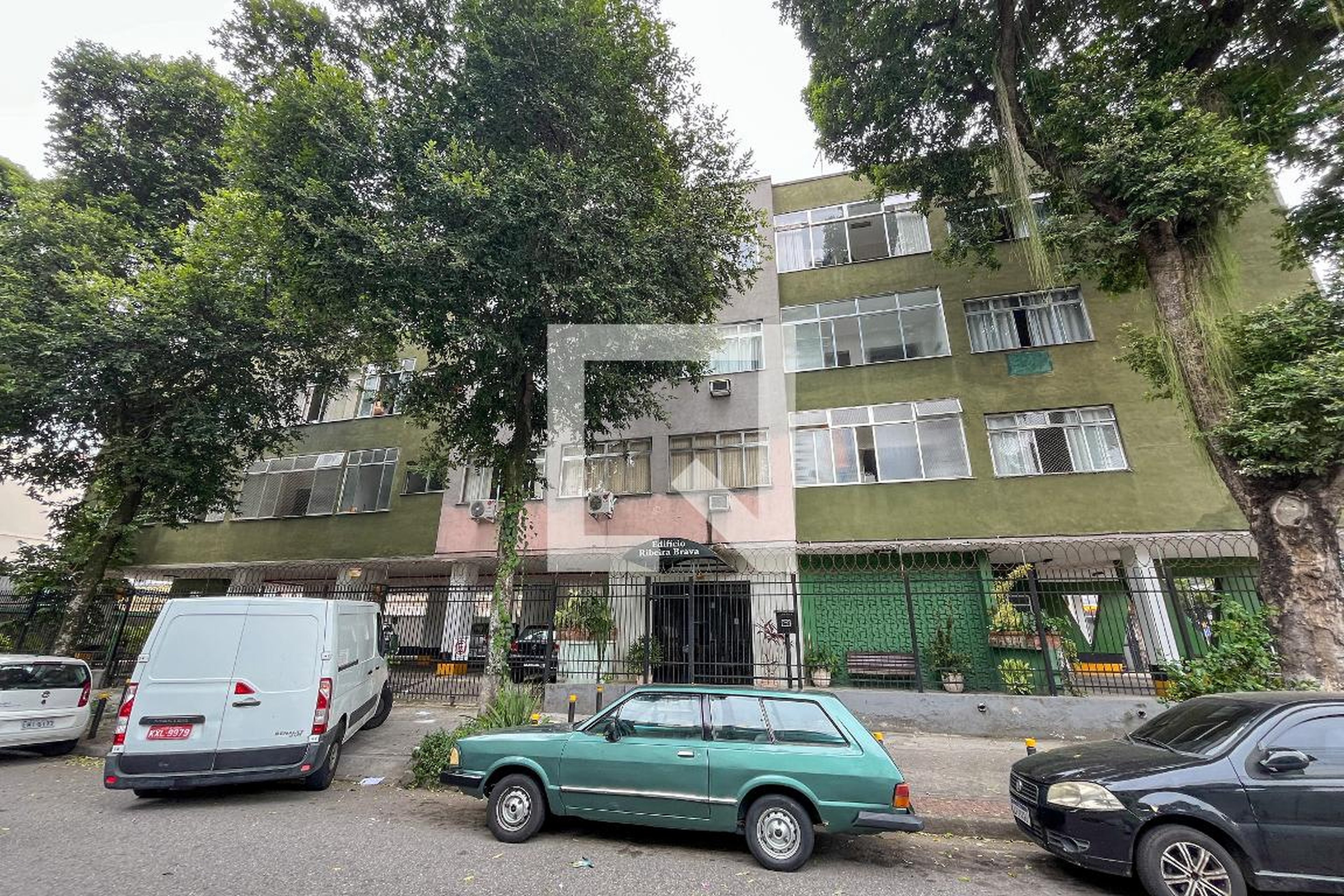 Fachada Condomínio em Rua Tenente Cleto Campelo, 516