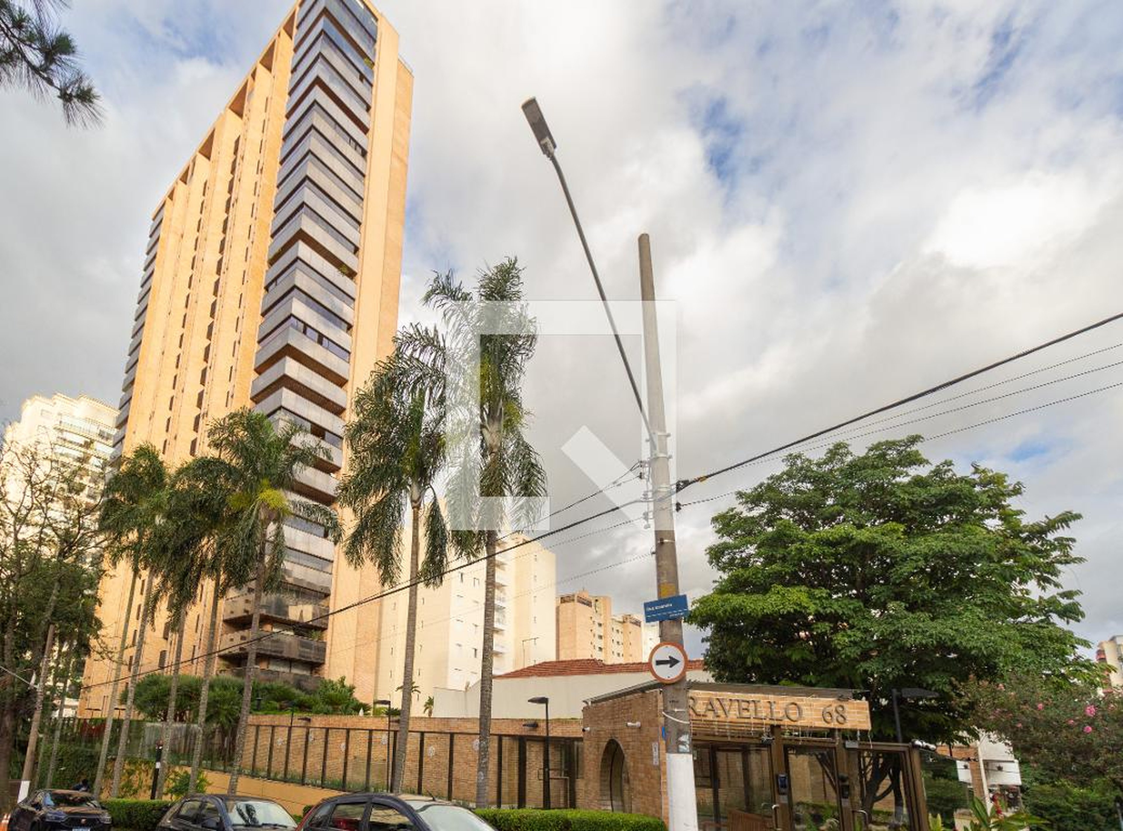Fachada Condomínio Mansão Ravello