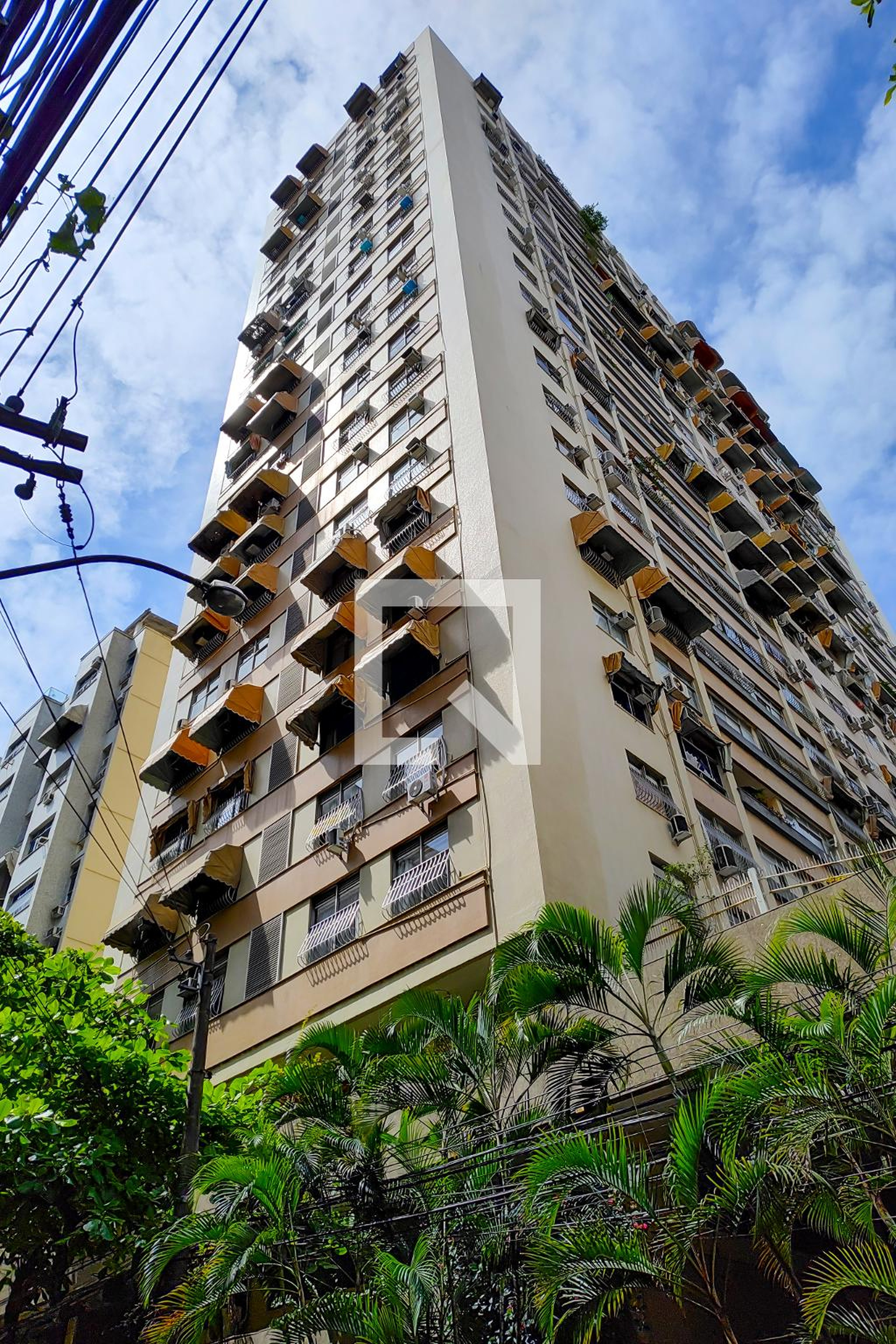 Fachada do Prédio Condomínio Camargue e Provence