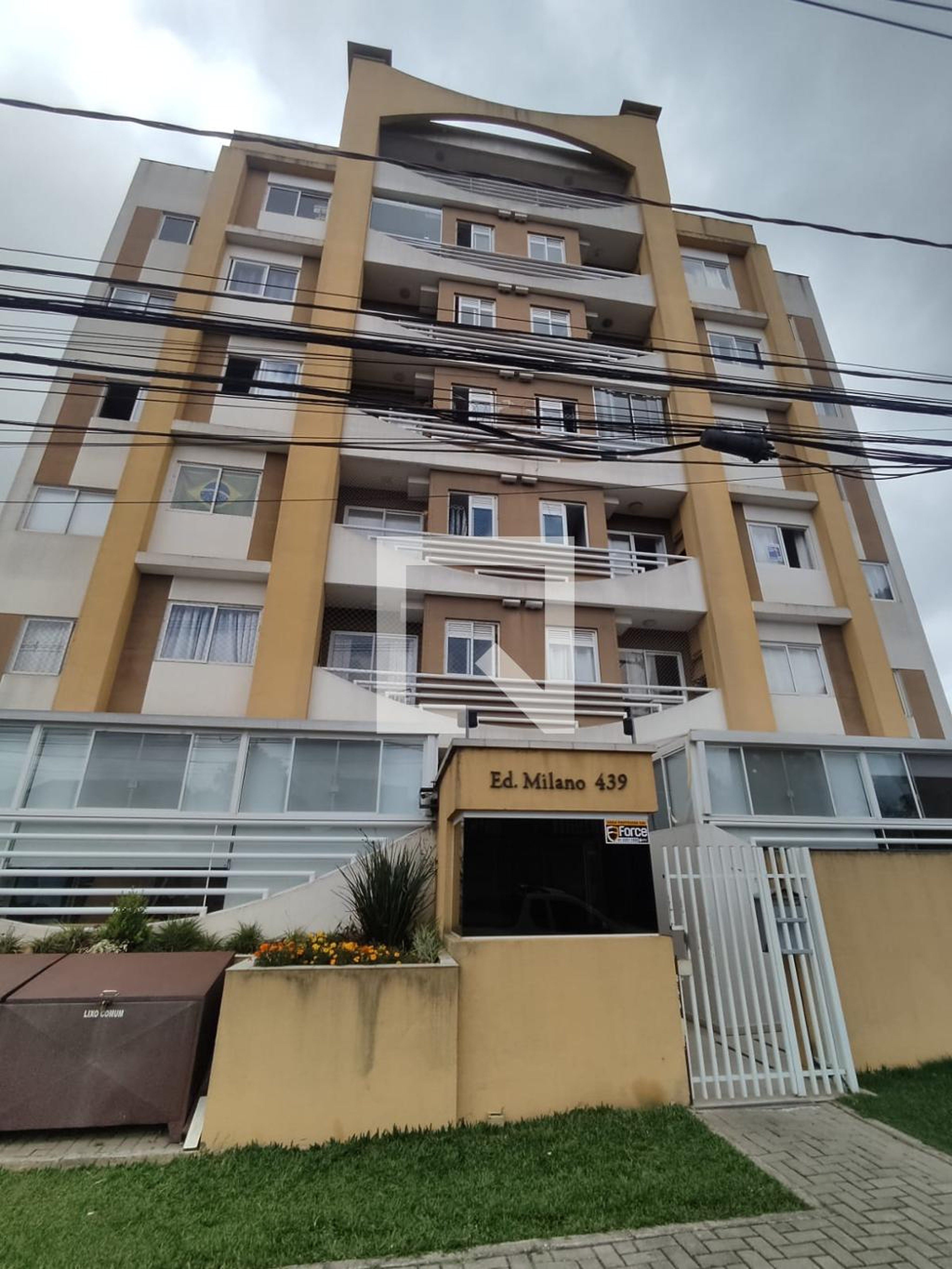 Fachada do condomínio Condomínio em Rua José Zaleski, 439