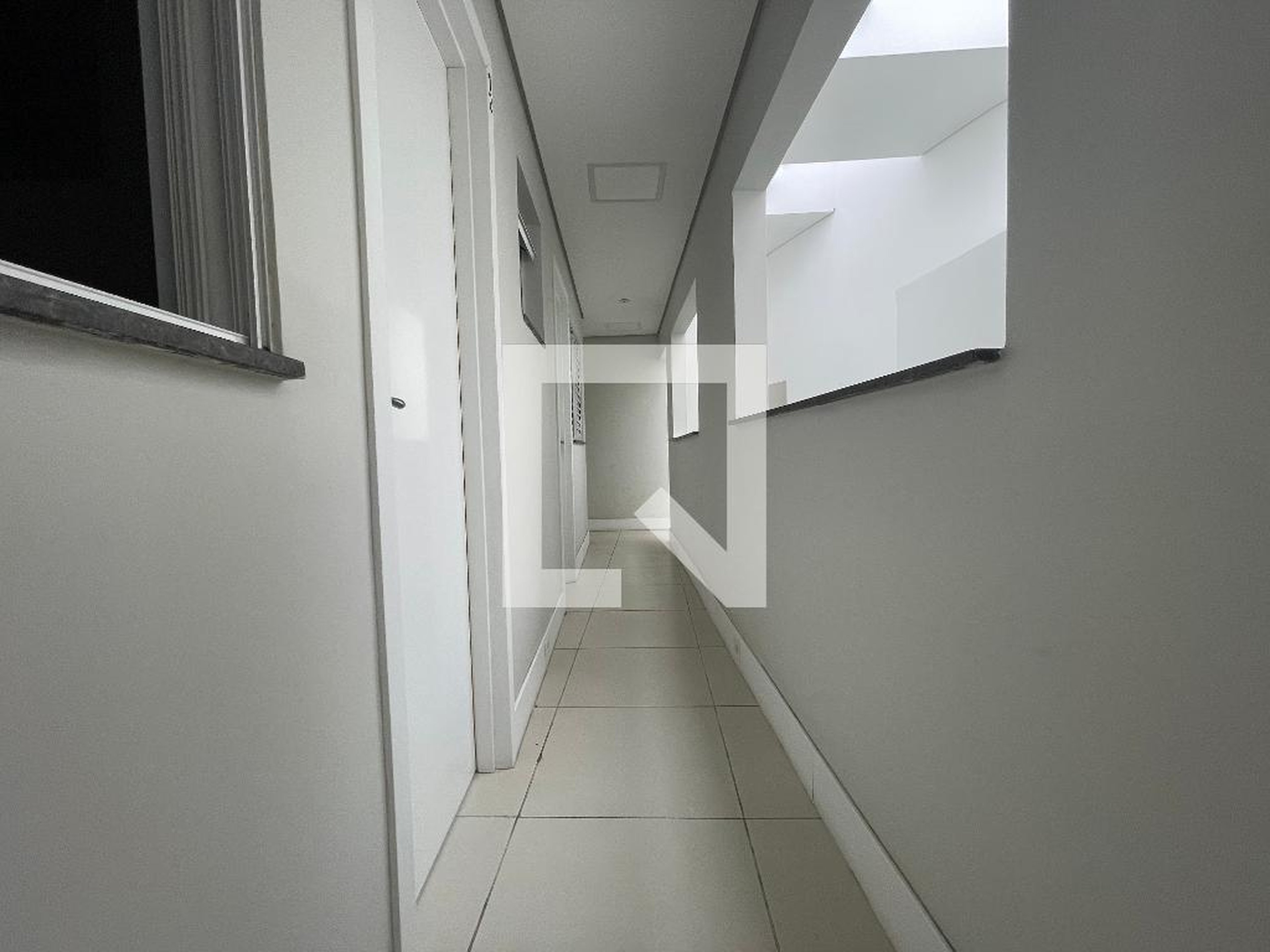 Hall - null