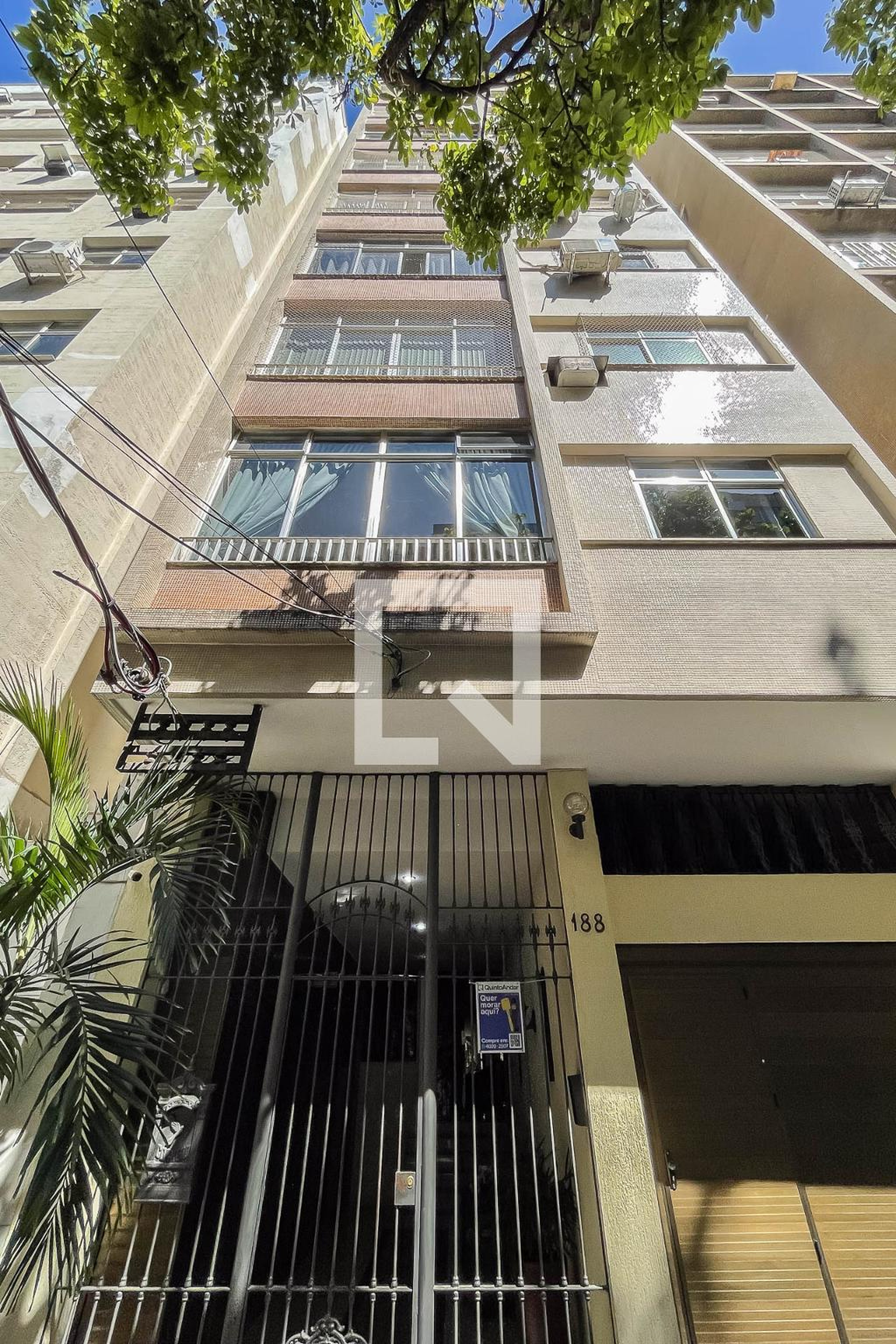 Fachada Edificio Suez