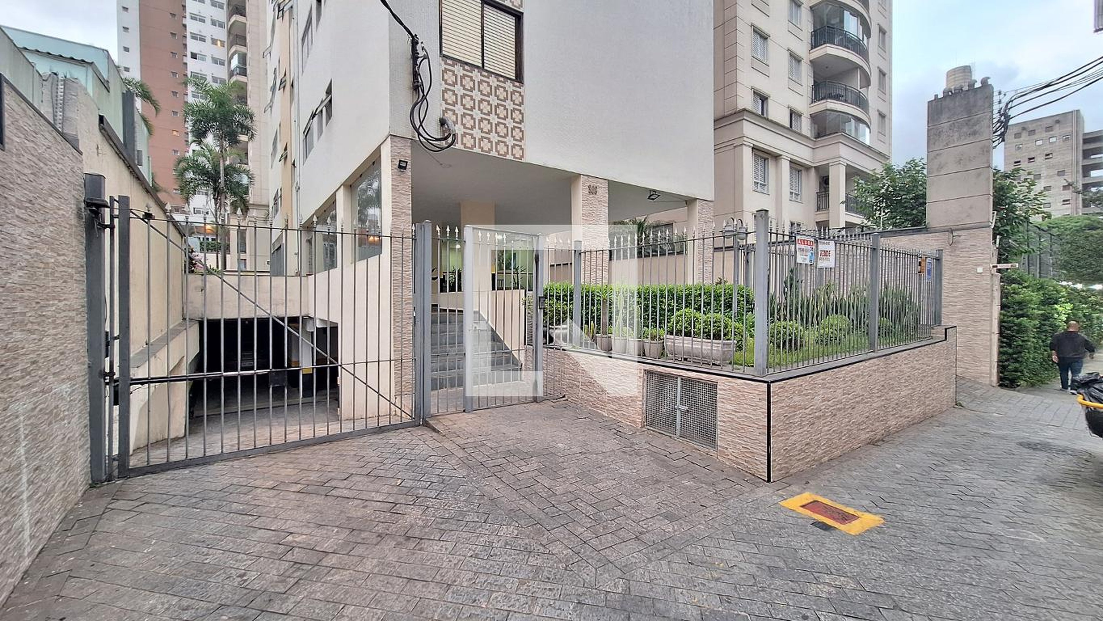 Fachada Condomínio Pompéia