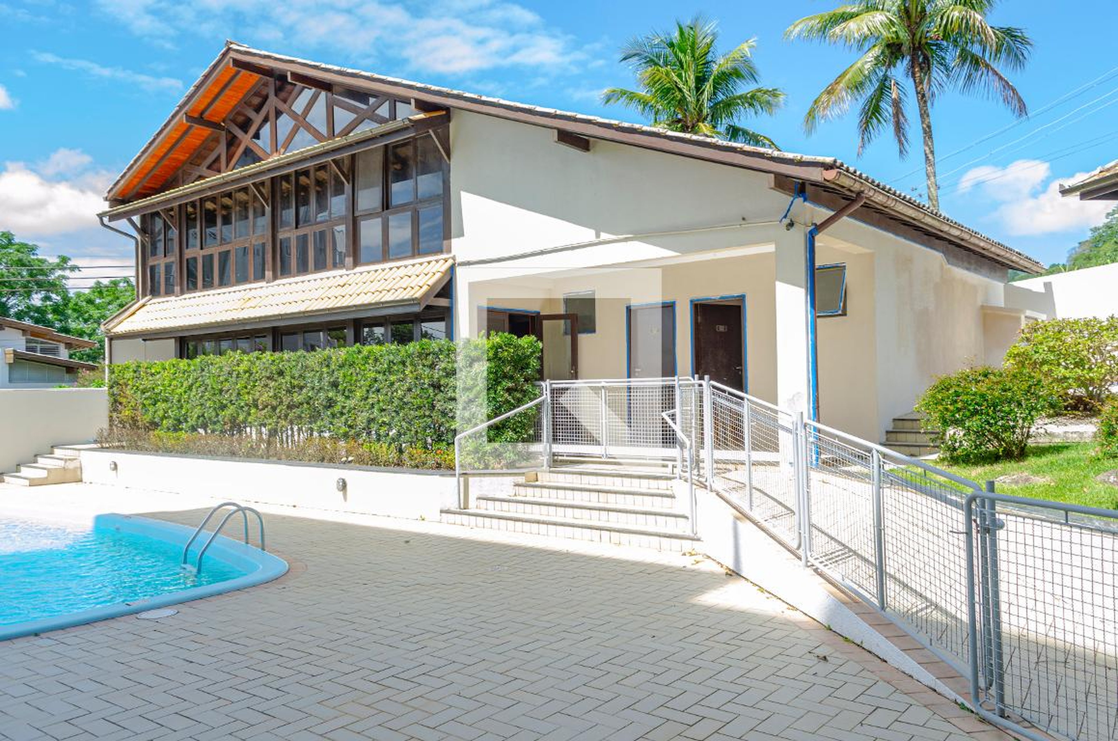 Salão de Festas - Laelia Purpurata