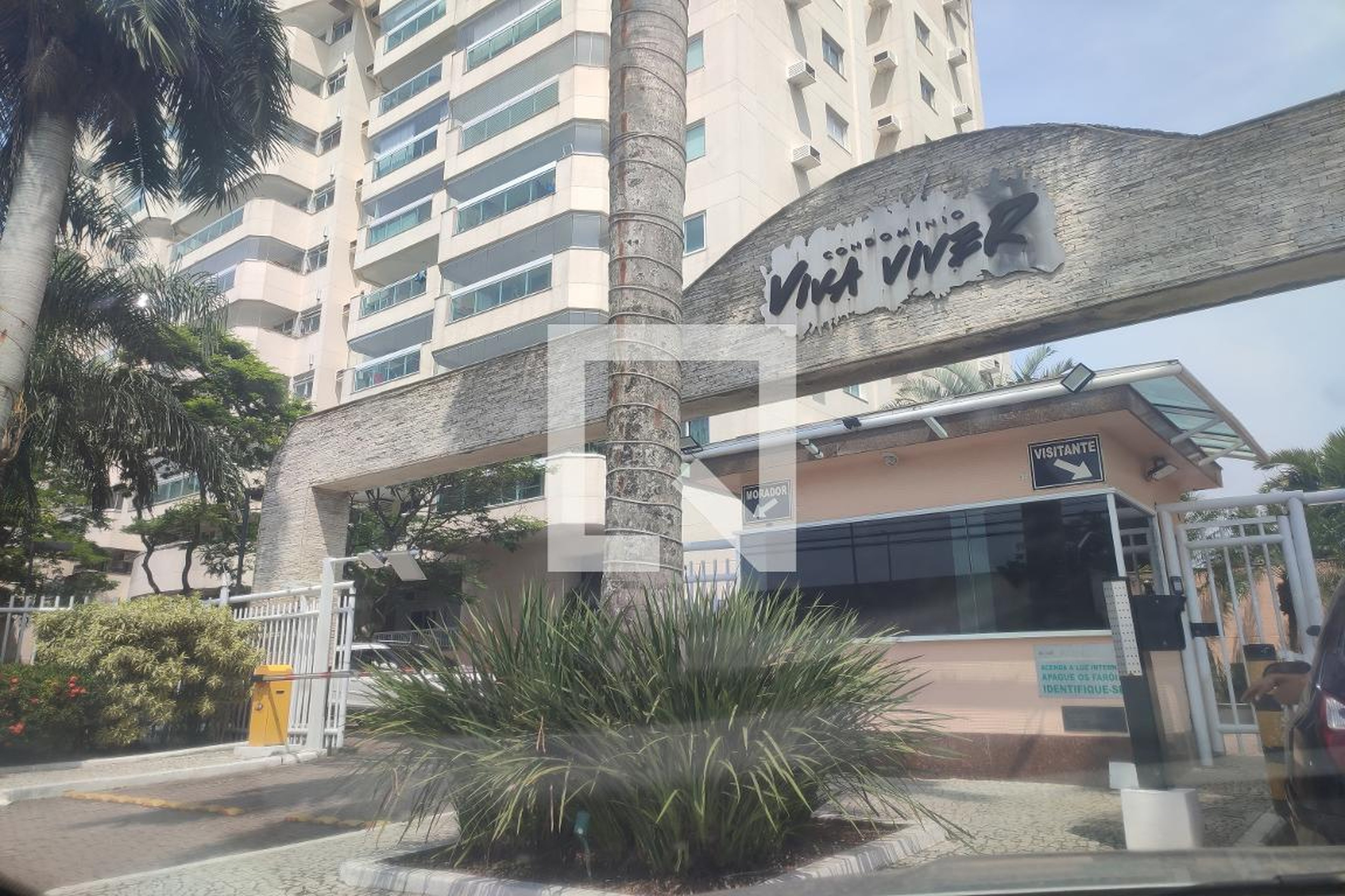 Fachada Condomínio em Avenida Embaixador Abelardo Bueno, 5400